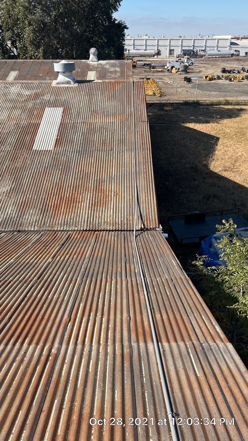 MR Roofing system using Conklin BenchPly system with PUMA top coat by Straight Edge Roofing Inc