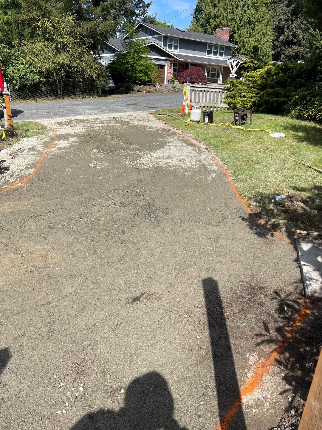 Modern Entry Fence by Jireh Asphalt & Concrete Inc 