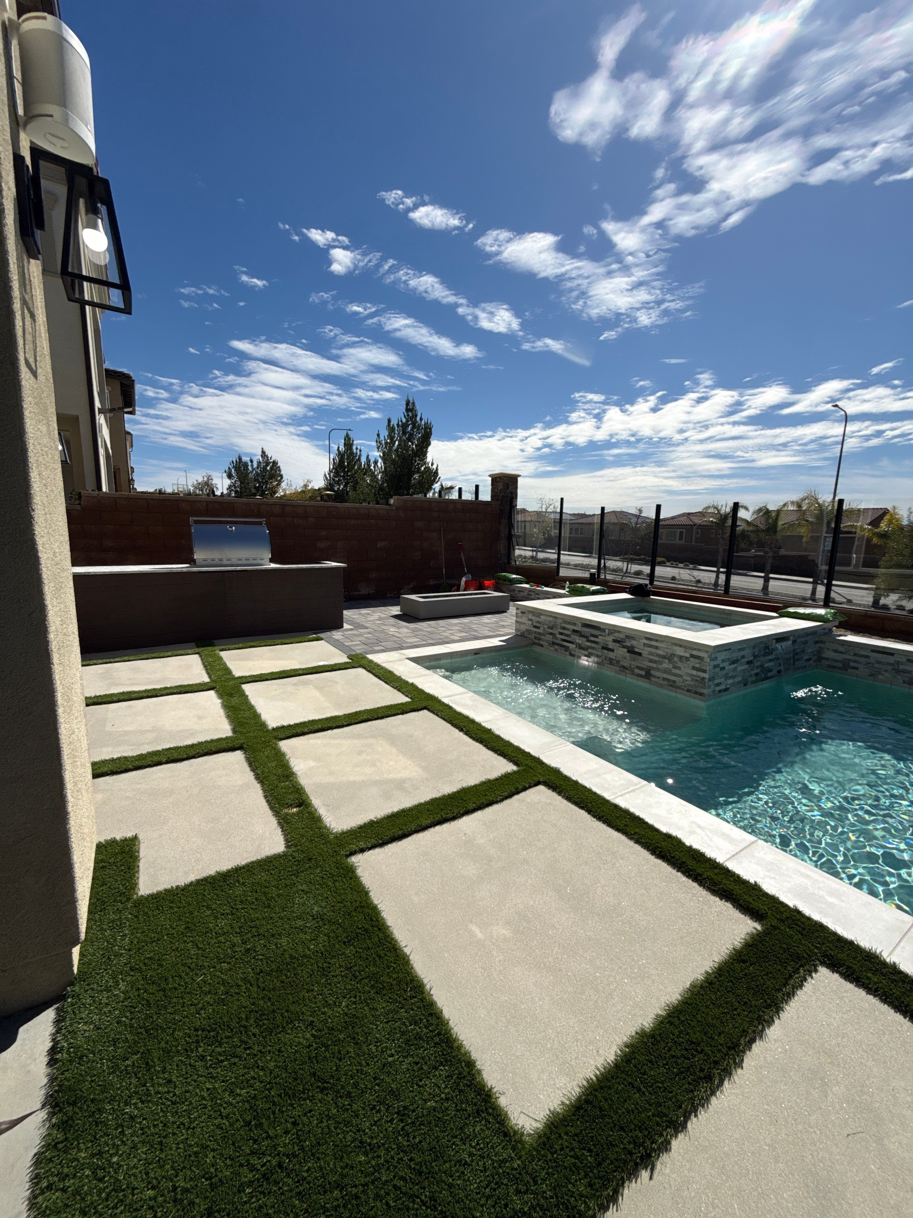 Project in Porter Ranch by Thomas Pools