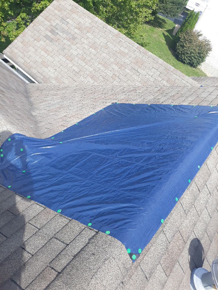 Woodbridge: CertainTeed Landmark Designer Shingles in Cottage Red by RM Banning, Inc.