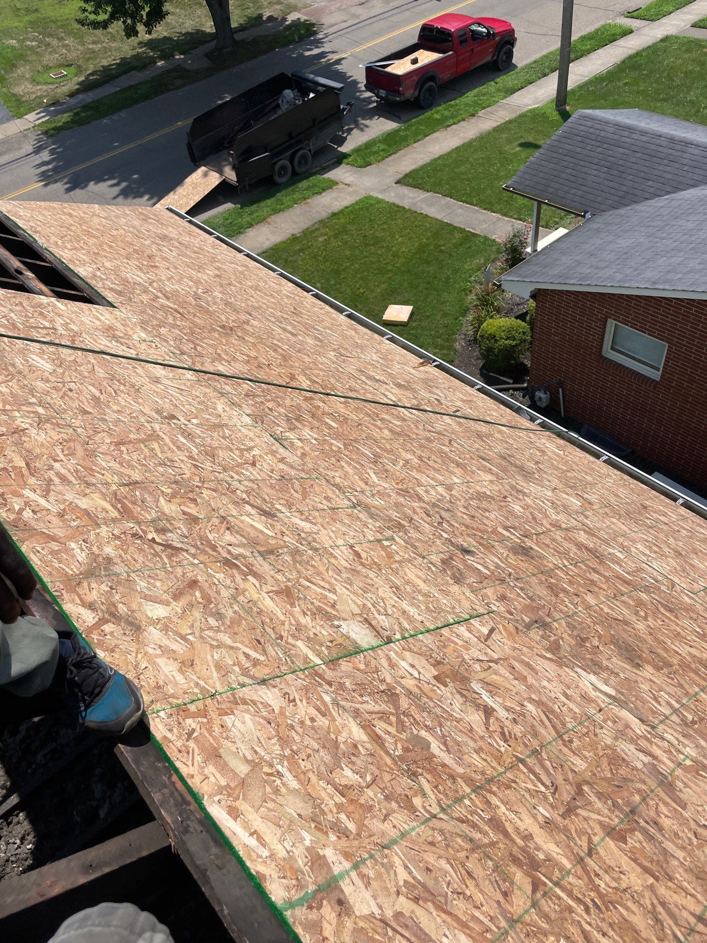 Residential Roofing Installation using GAF Timberline HDZ Charcoal by Rainstoppers Roofing