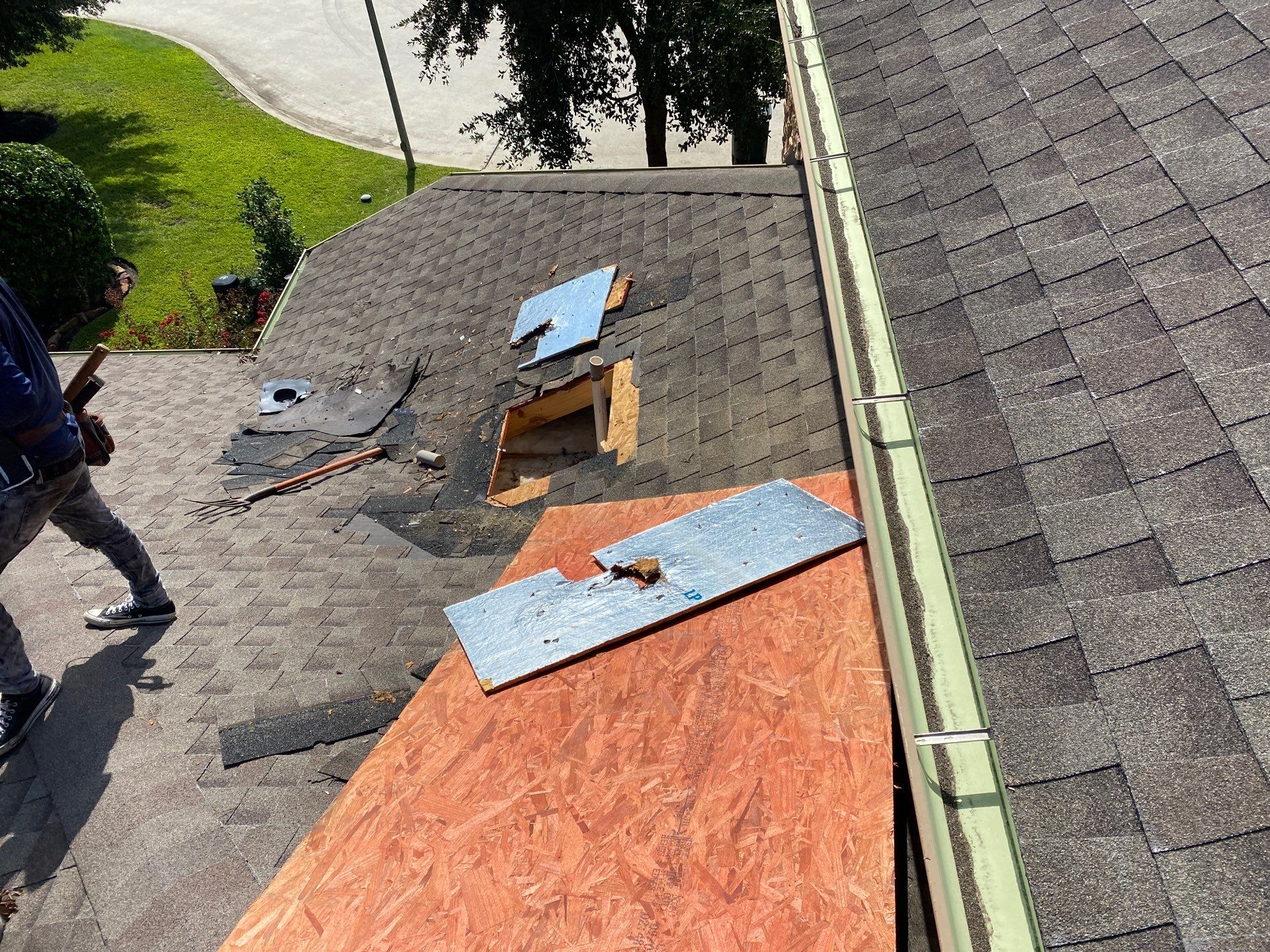 Residential Roofing Repair using Owen's Corning Duration (Lifetime) Shingles by Roof Repair Company