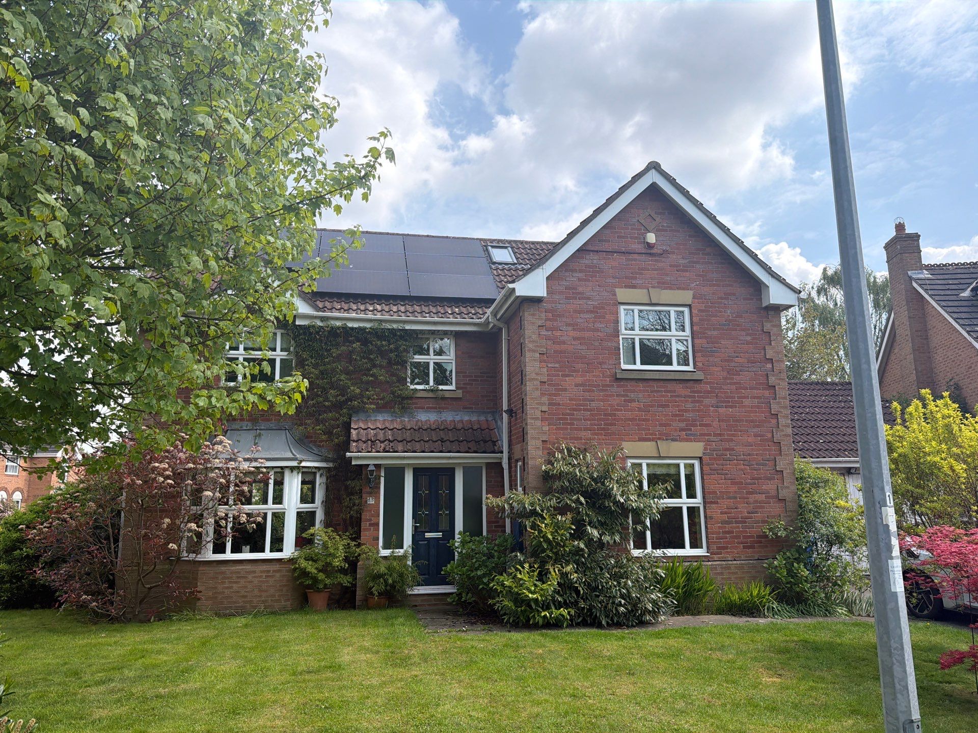 Complete Renewable Energy Upgrade in Walkington 🏡♻️ by Elite Services Group Ltd