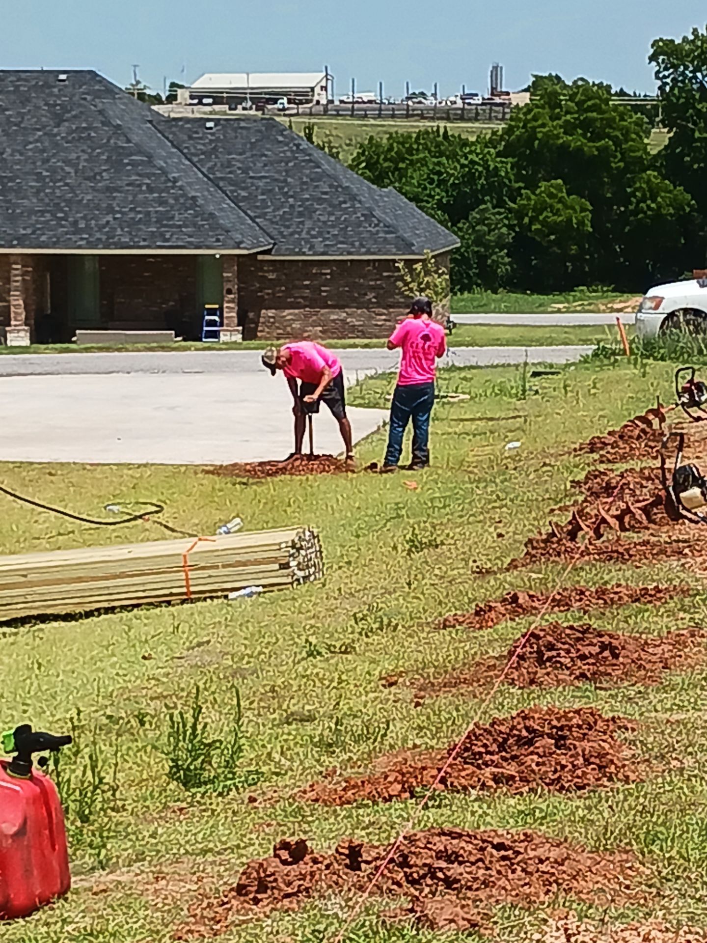 Cedar Fence using Metal Poles by Clays Services Inc