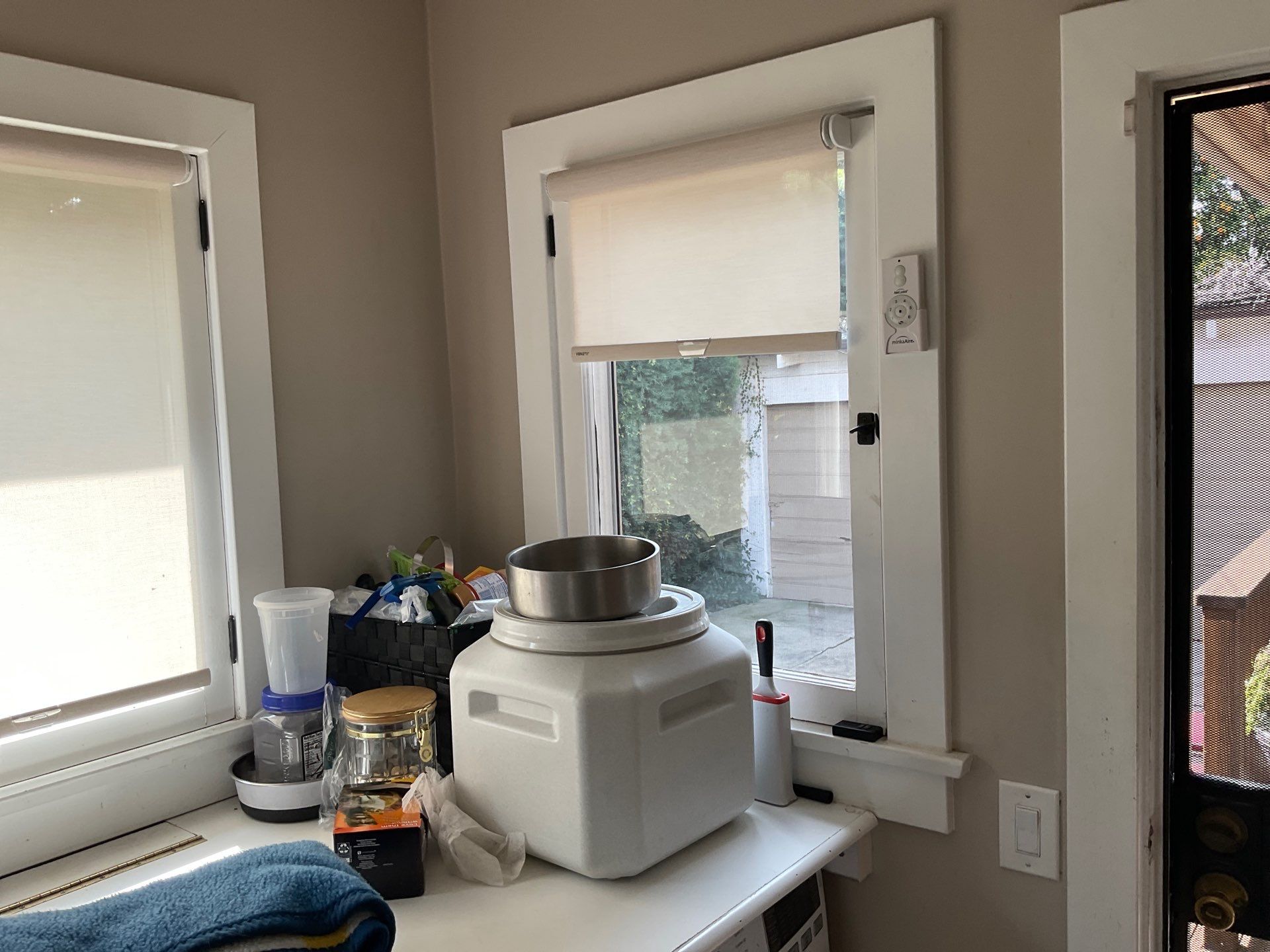 Window Installation using Milgard Ultra series, Fiberglass windows with SDL grids by American Window Company