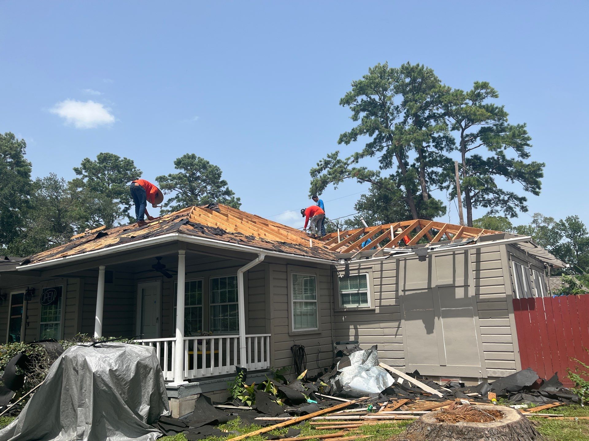 Residential Roofing Installation using Owen's Corning Duration (Lifetime) Shingles by Roof Repair Company