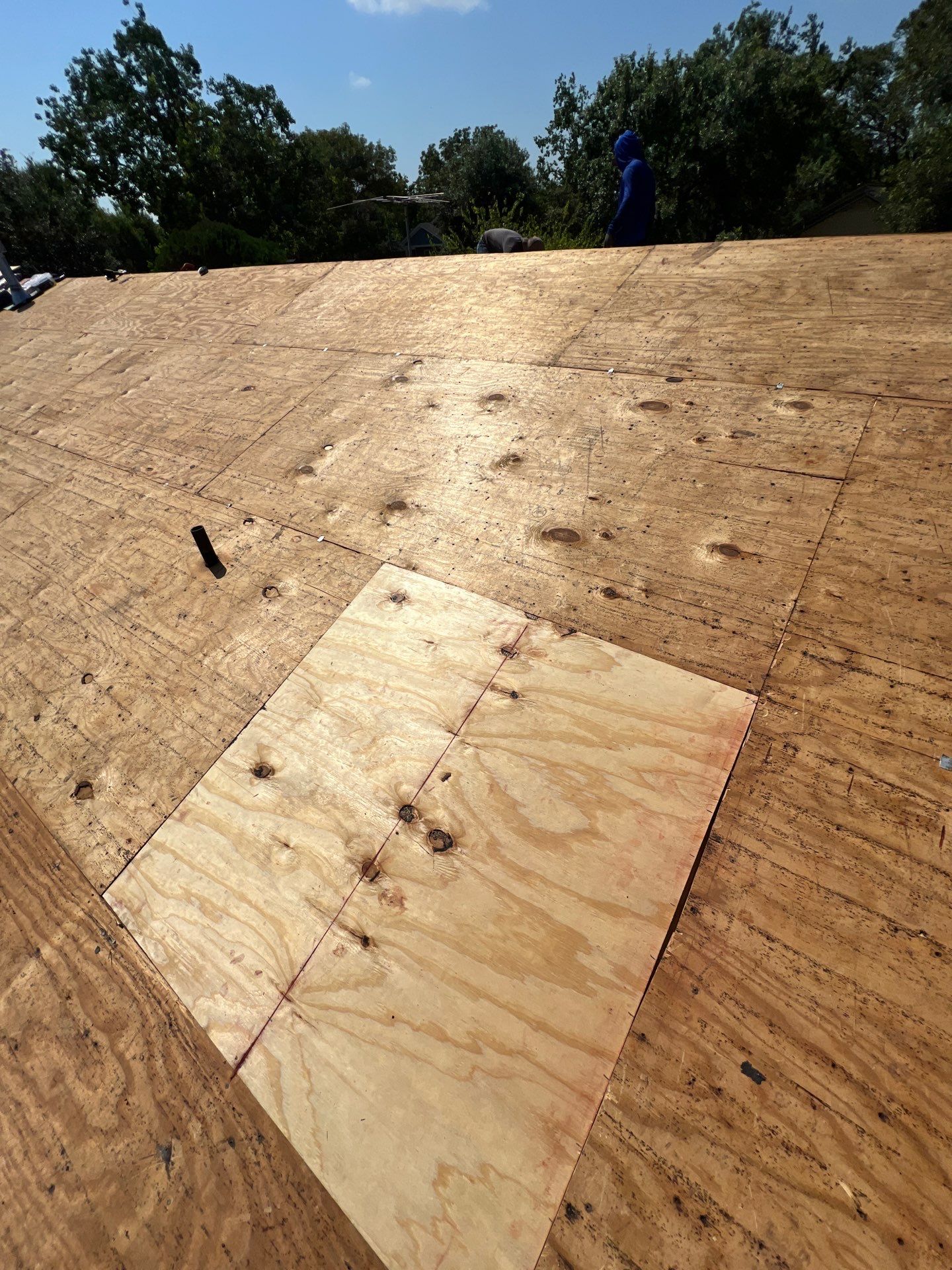 Residential Roofing Installation using Owen's Corning Duration (Lifetime) Shingles by Roof Repair Company