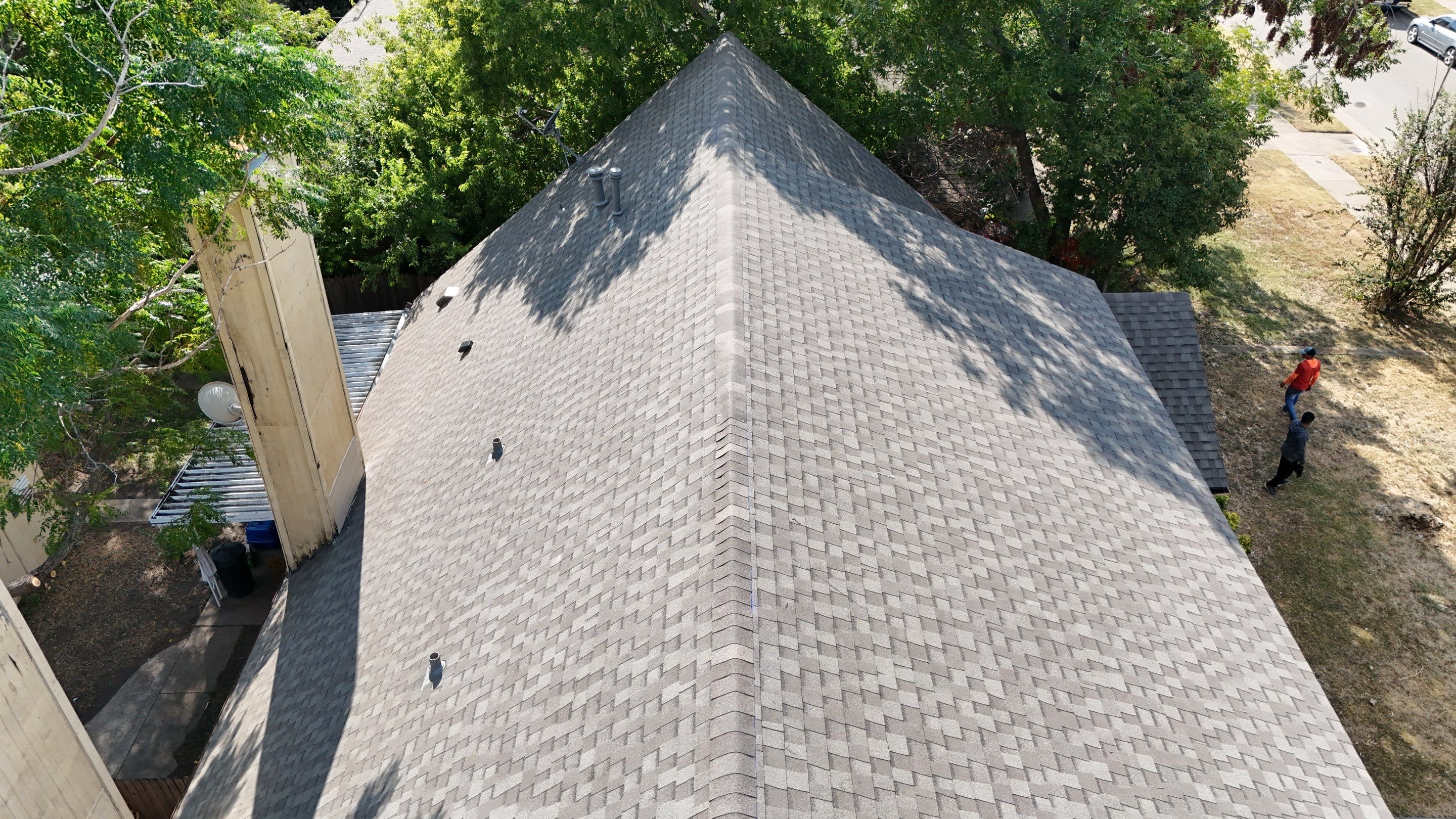 Project in Dallas by Armor Roofing | Exteriors