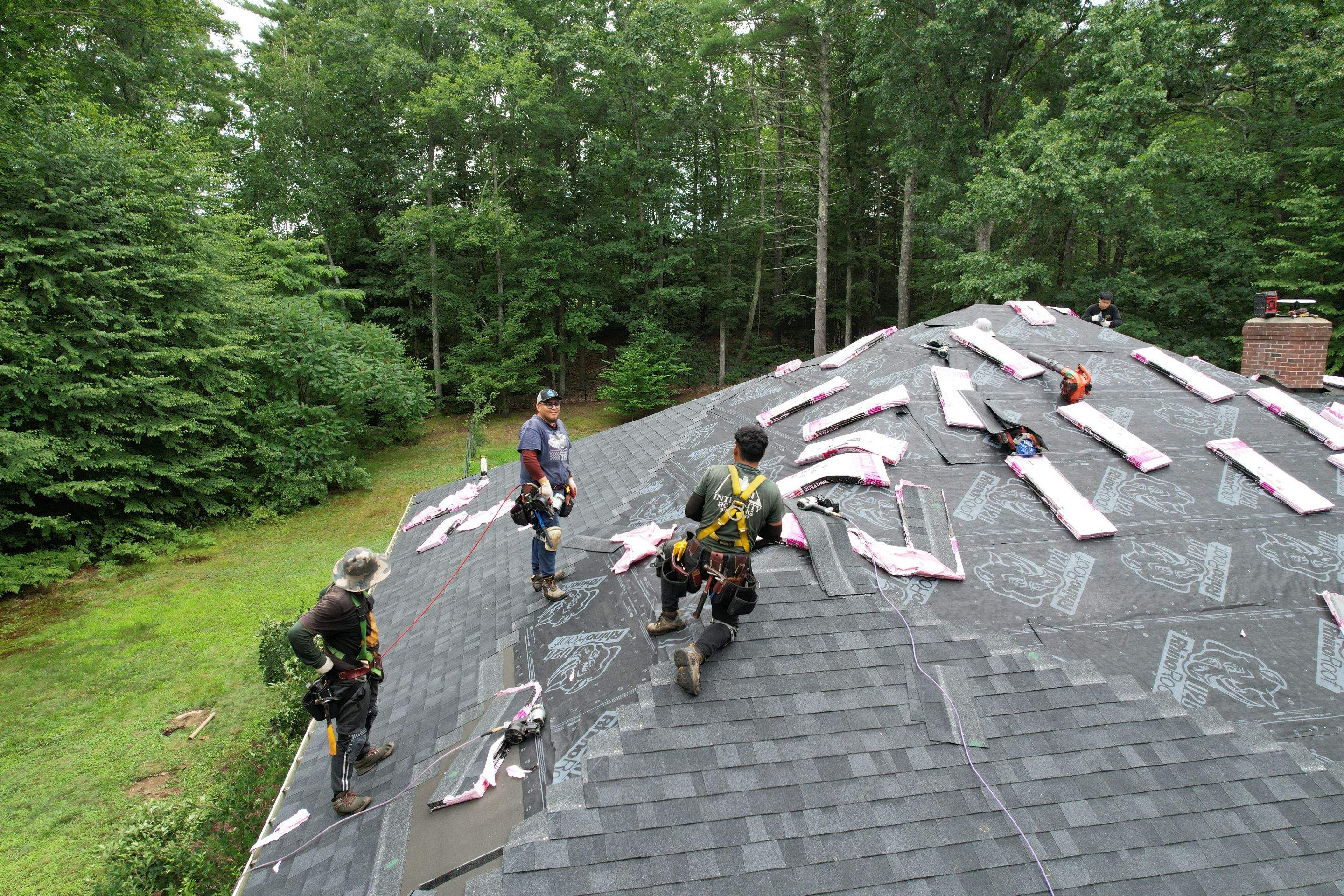Roofing in Beautiful Lee New Hampshire by Tall pine roofing