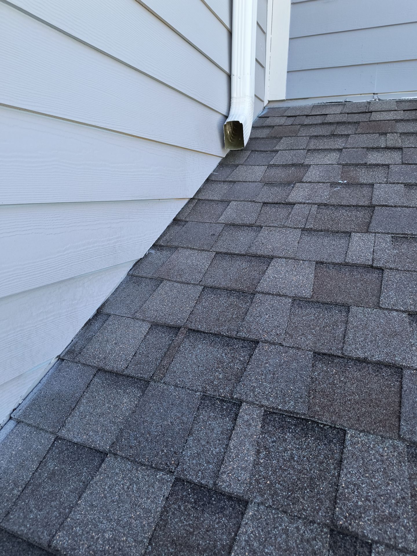 6 Inch Seamless Gutters using 6 Inch Seamless Gutters in Sarasota FL by Gutter Professors