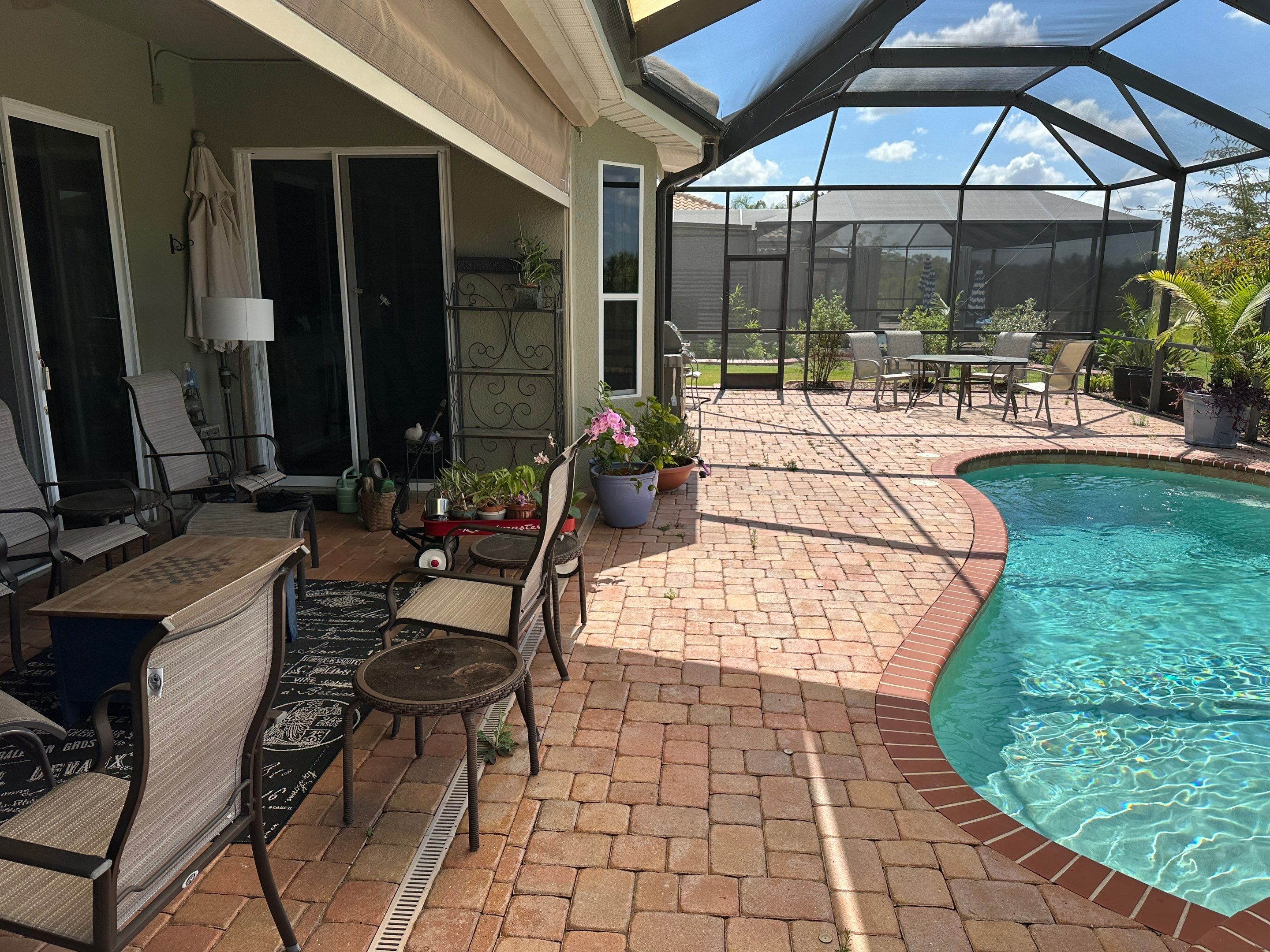 Paver Cleaning and Sealing in Sun City Center by Supreme Paver Experts