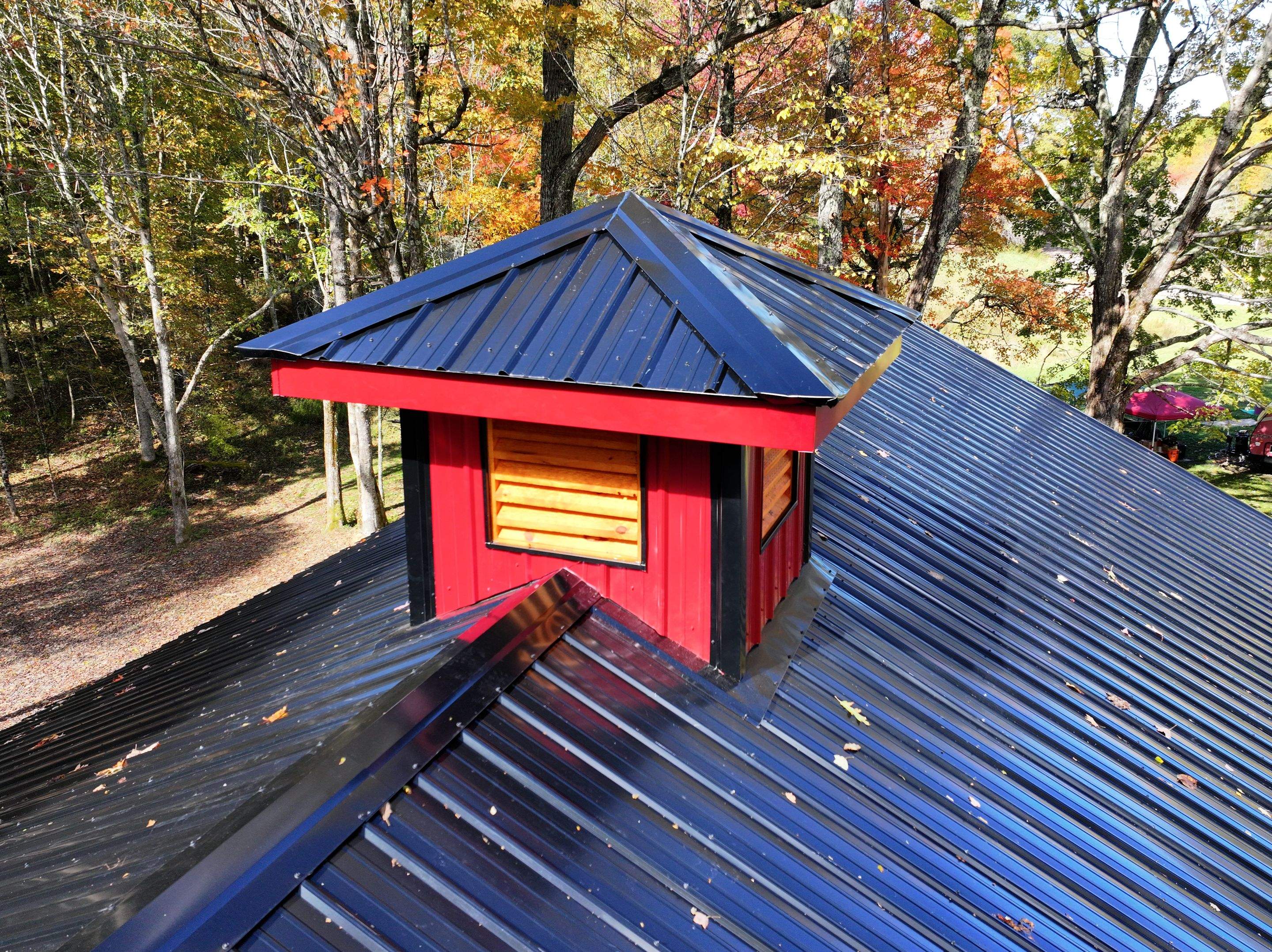 Brodour Barndominium by Omnia Roofing