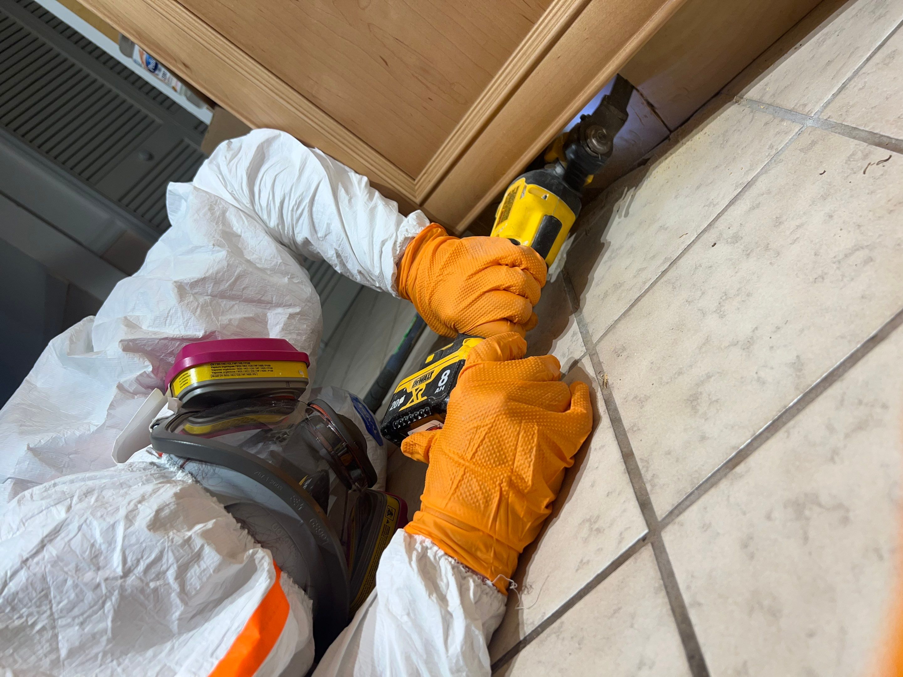 Suicide, Gunshot to the Chest, Living Room in Fort Myers by Sadie’s Pro Cleaning