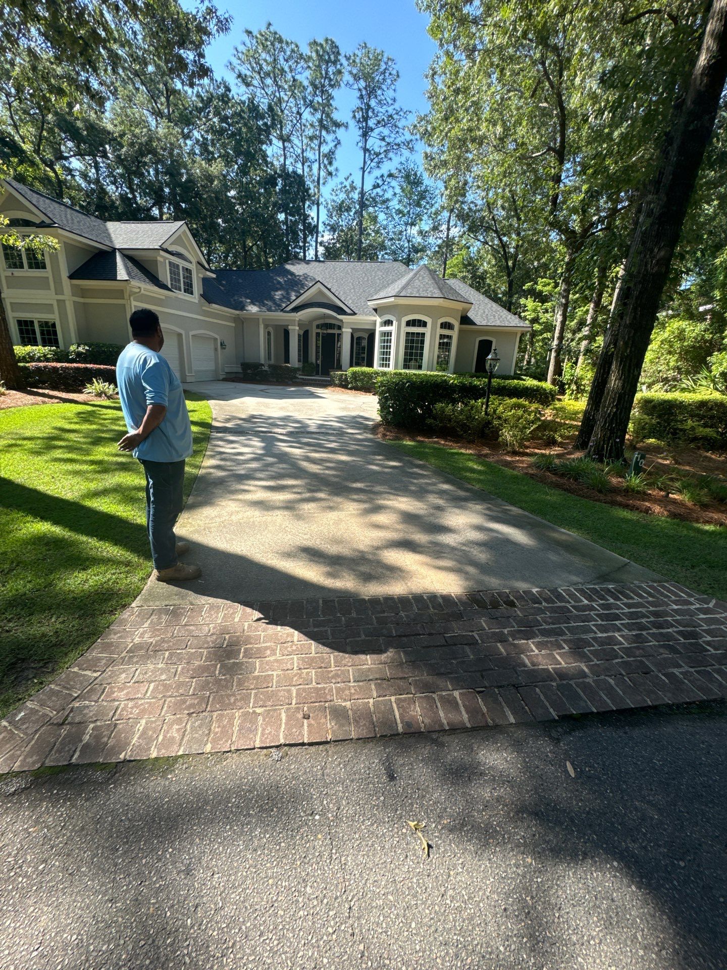 Hilton Head Island Concrete Driveway Replacement with Herringbone Brick Inlays