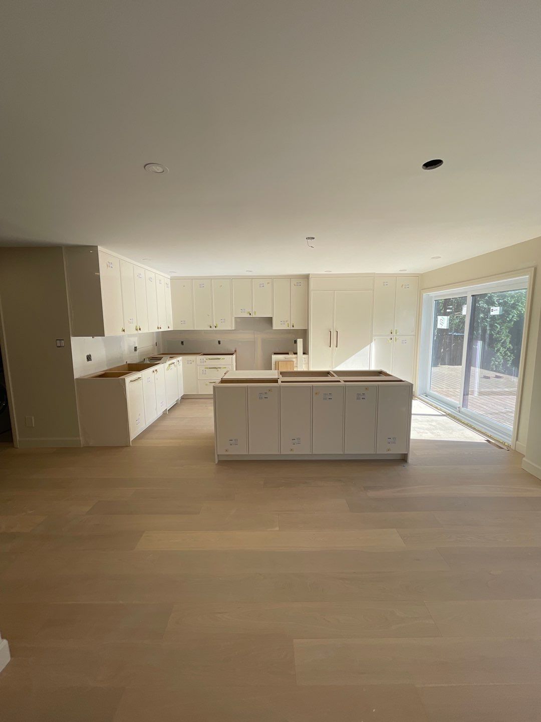Large scale renovation by Eco-Nature Construction Inc.