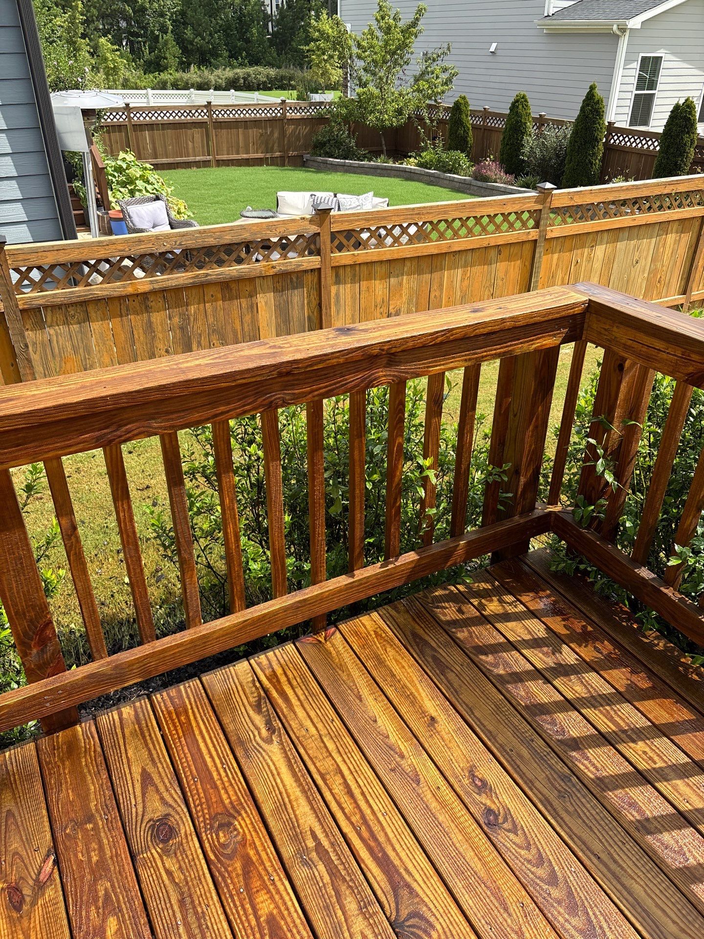 Wood Deck using Wood Sealant by DuraSeal