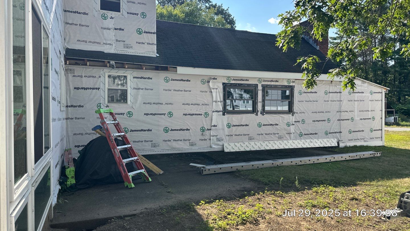 James Hardie Lap Siding Installation in Chelmsford, MA by Mighty Dog Roofing of Greater Middlesex County