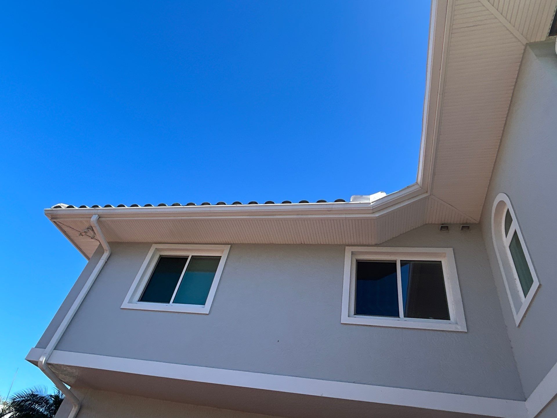 7-Inch Seamless Gutters Installation in Bradenton FL by Gutter Professors