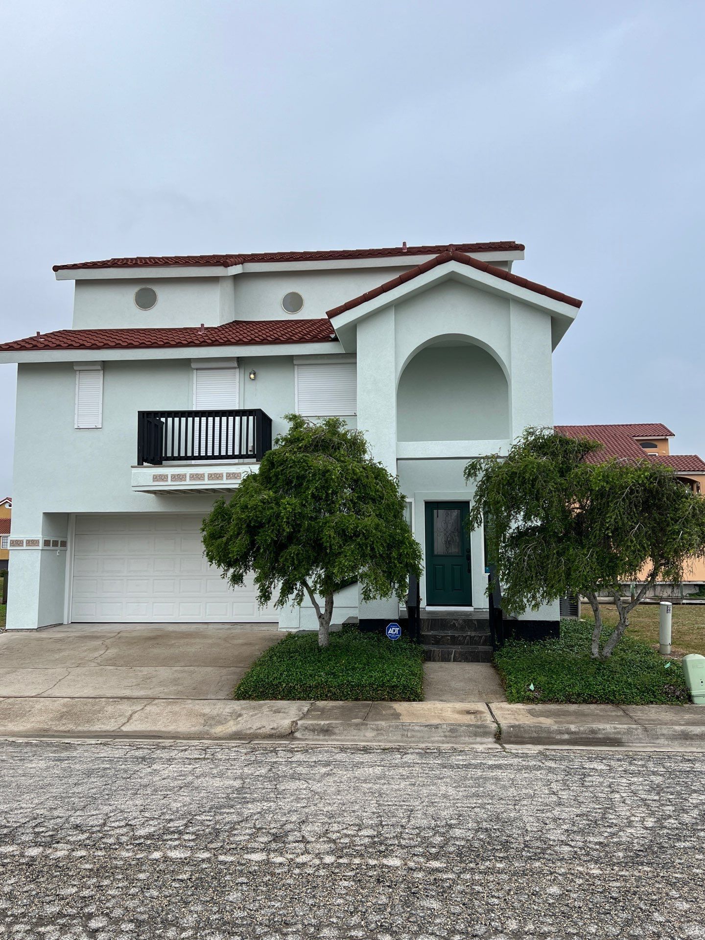 Waterfront Stucco Remastered by Bayfront Roofing and Construction