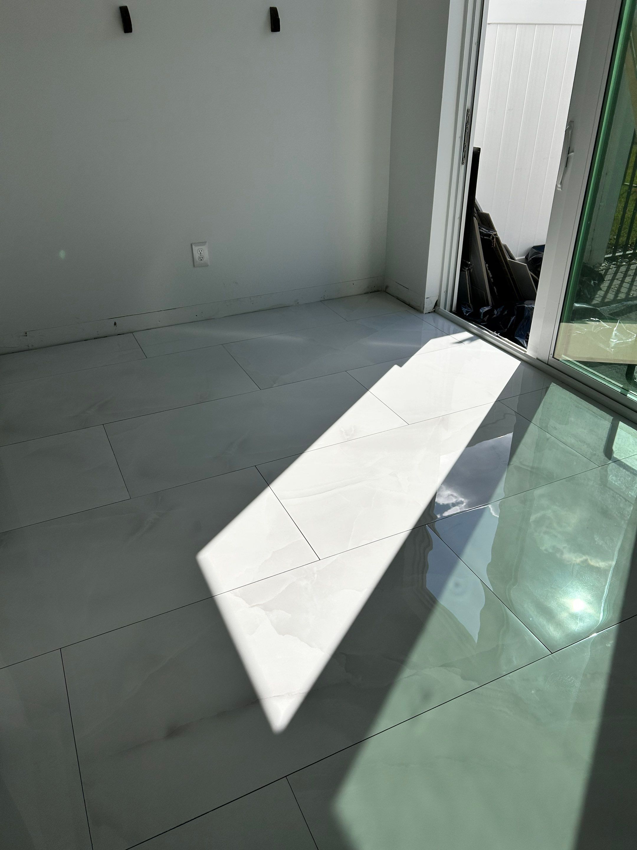 Floors and Baseboards - Wellington by Hevi Tile