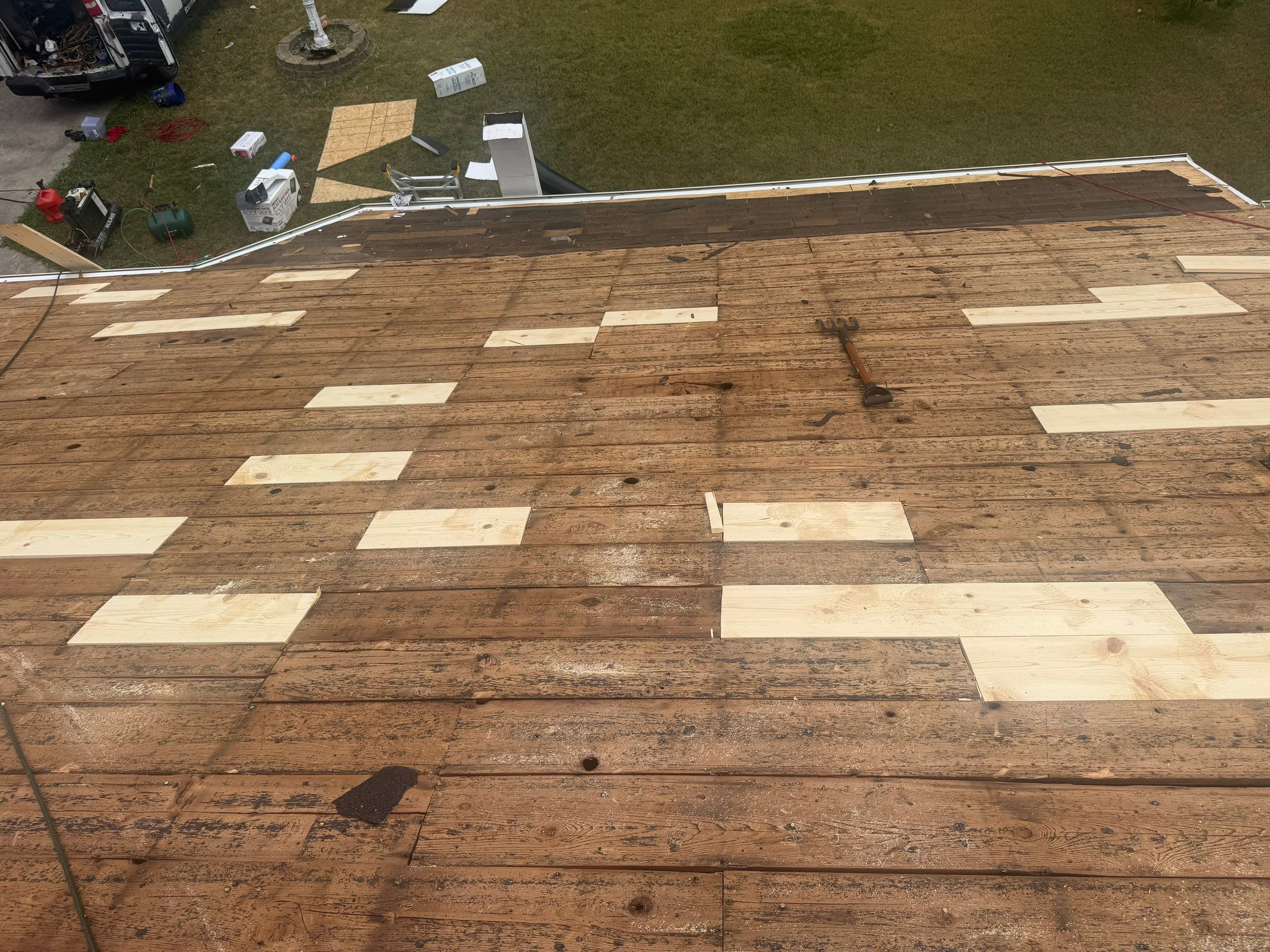 Residential Roofing Install - Atlas Pinnacle Pristine Shingle - Color Black Shadow by Titan Commercial & Residential Roofing 