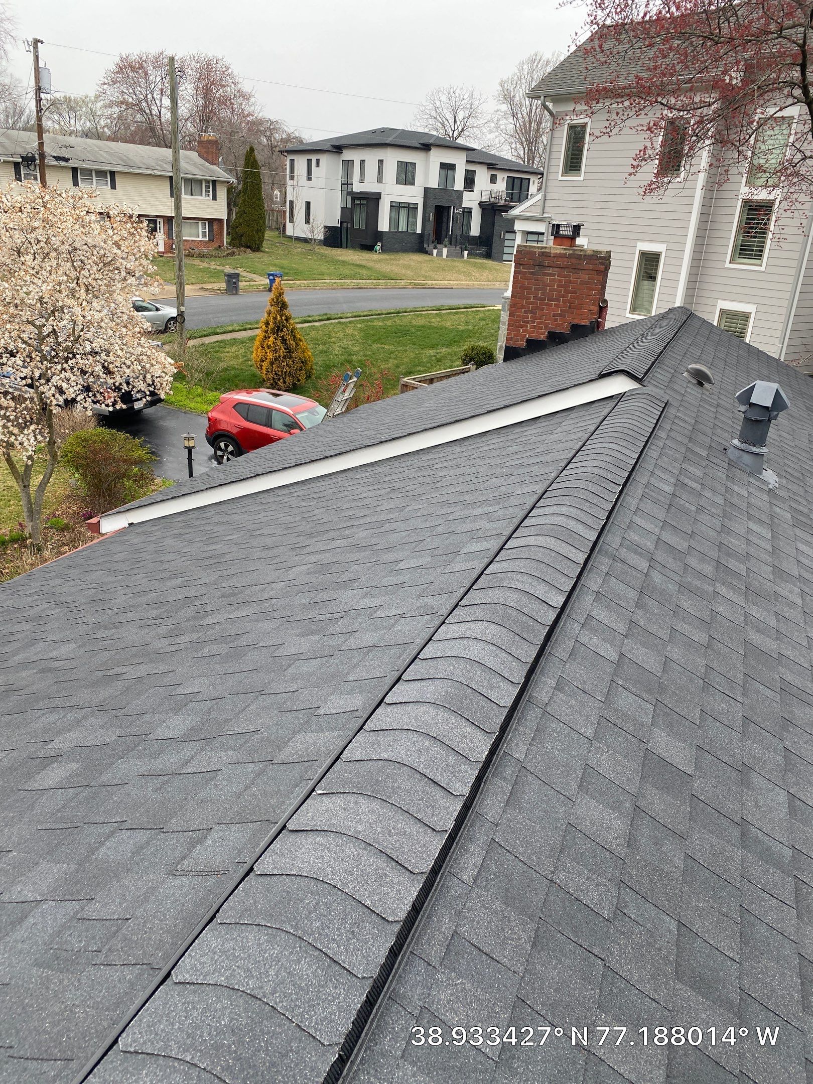 McLean: CertainTeed Landmark Designer Shingles in Charcoal Black by RM Banning, Inc.