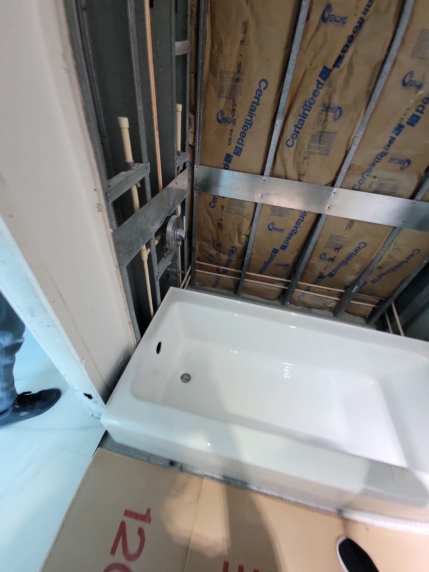 Modern High-Rise Interior Renovation and Custom Tile Installation in Miami by Picos Construction Engineering