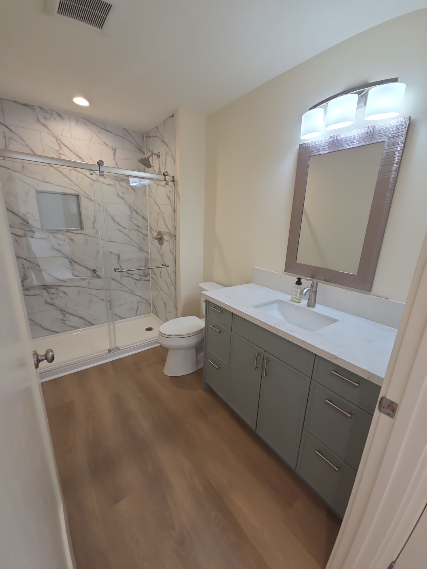 Complete Custom Accessory Dwelling Unit Construction in Oatfield, Oregon by American Made Construction 