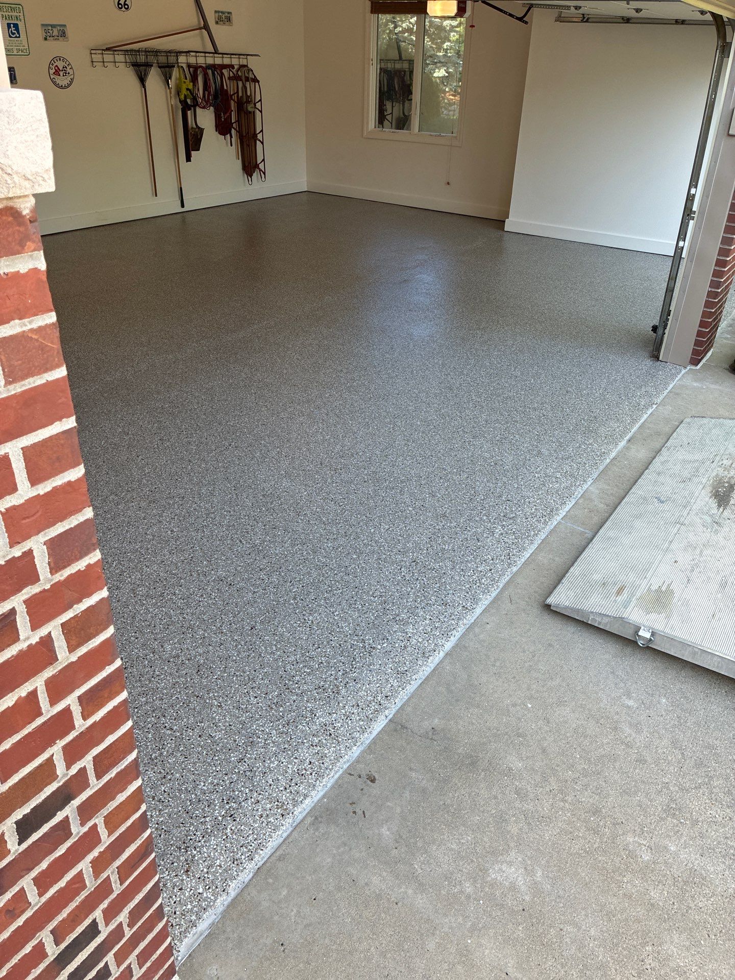 Full Residential Garage Floor Coating in Des Moines by Revival Concrete Coatings