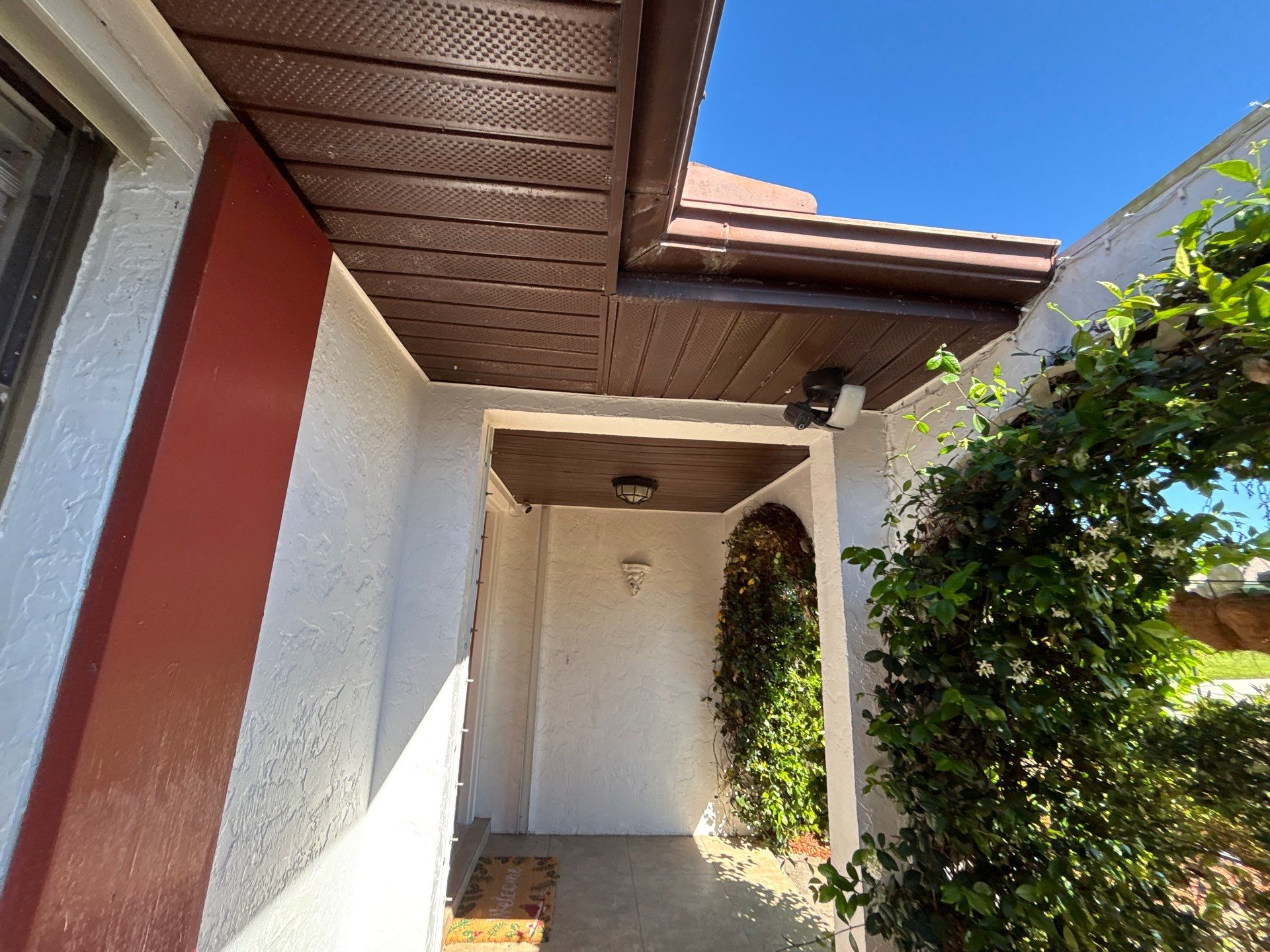 Roofline Upgrade with New Fascia Boards in Bradenton FL by Gutter Professors