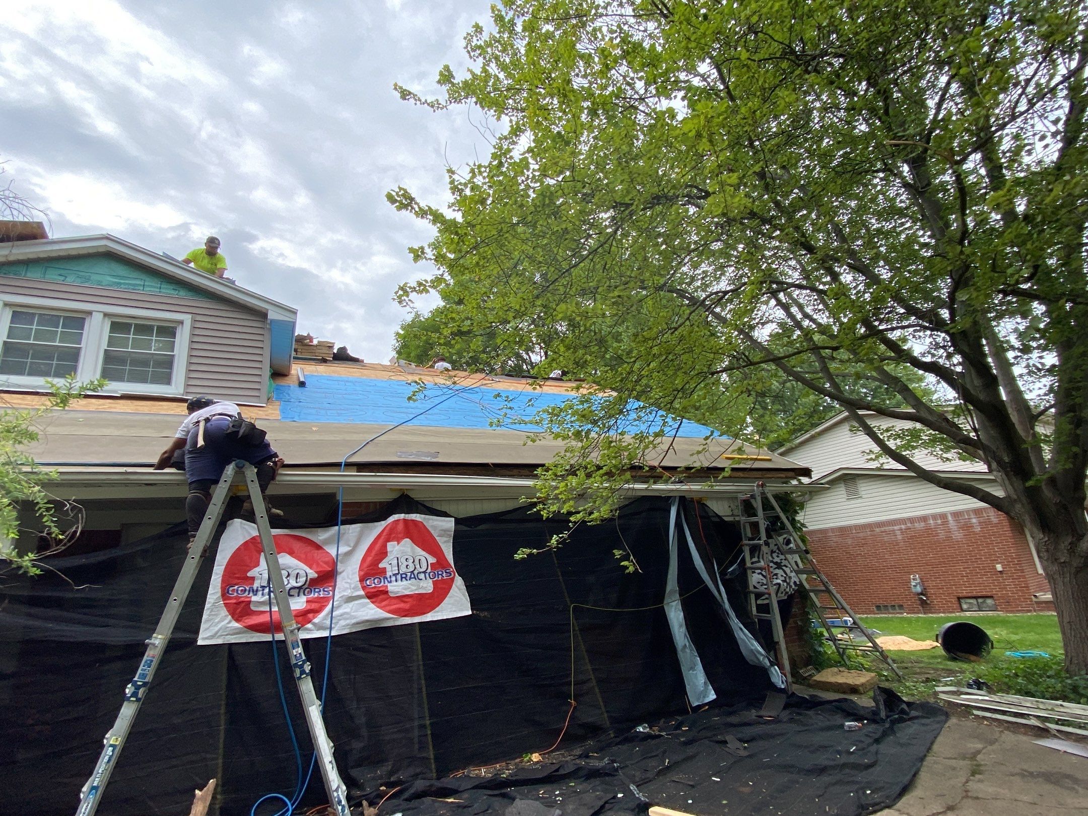 Roof Replacement using CertainTeed Landmark by 180 Contractors