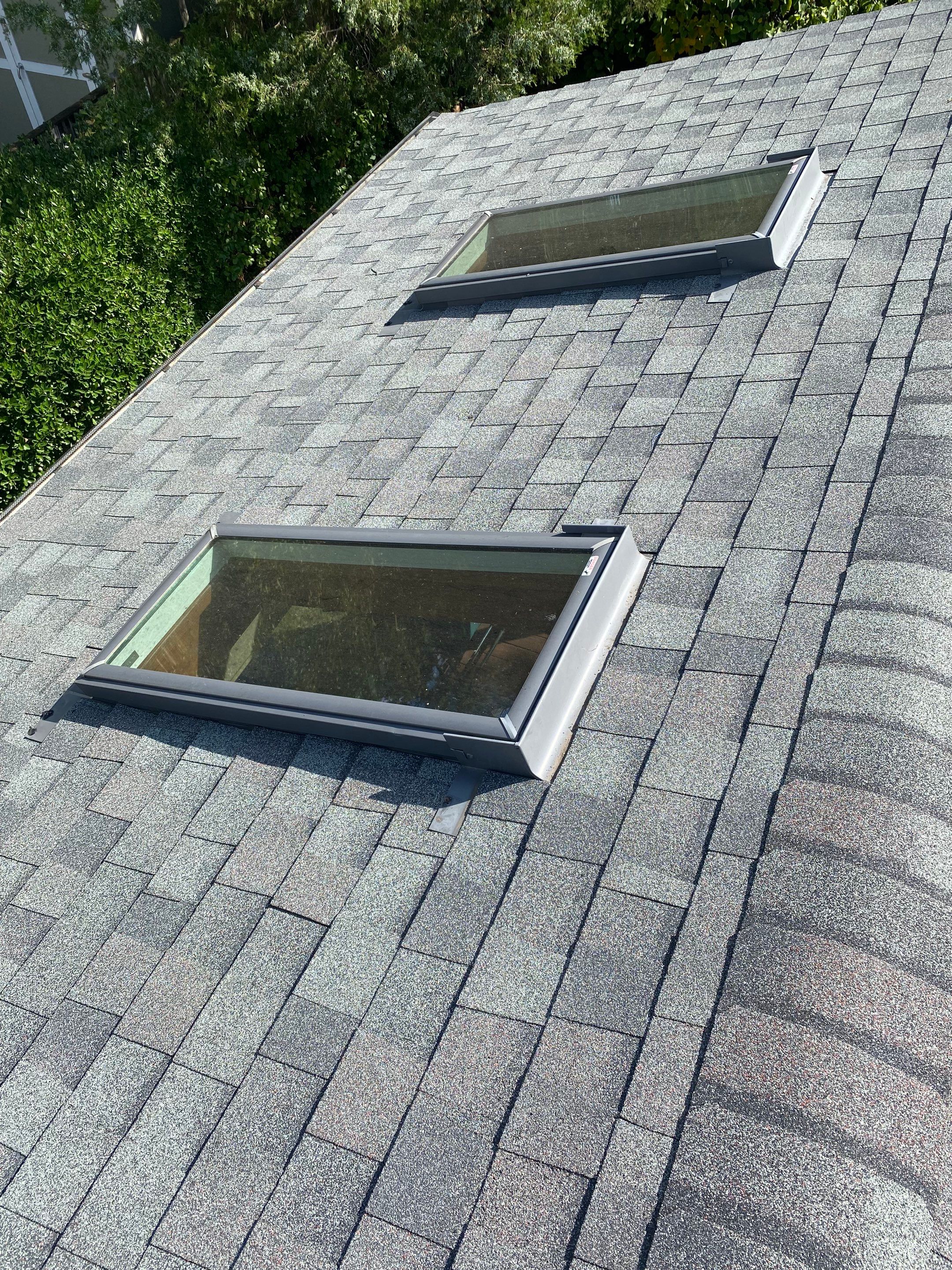 Arlington: CertainTeed Landmark Designer Shingles in Colonial Slate by RM Banning, Inc.