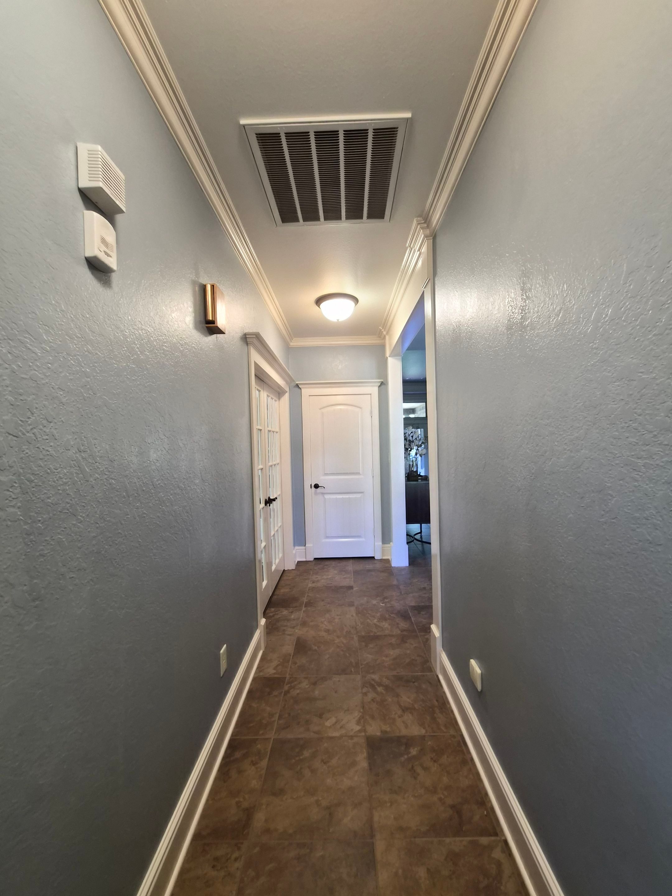 From Beige to Bright: A Fresh New Look in Lindale, TX! by Quality Coats Painting