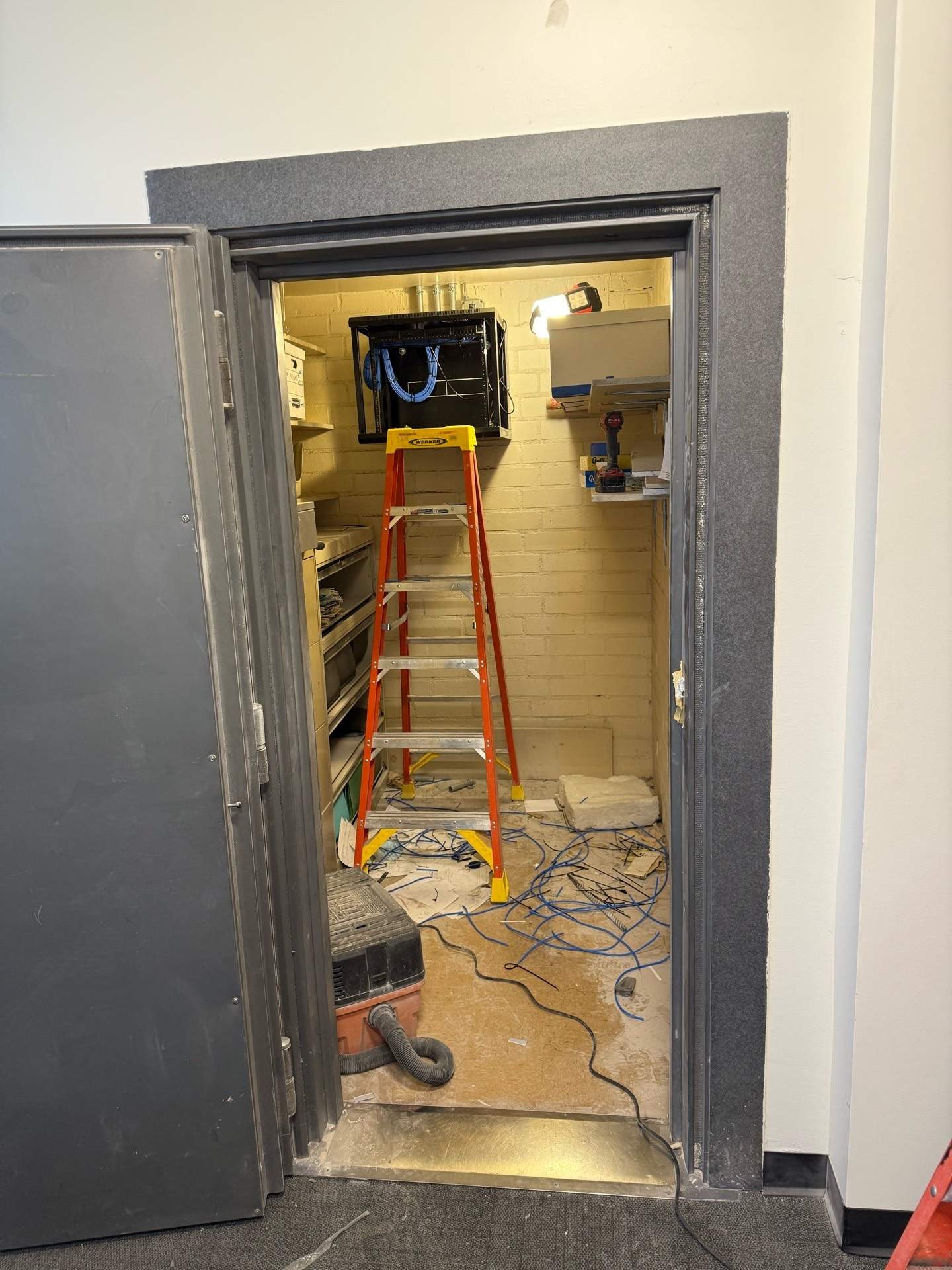 Cat6 CMR Structured Cabling Relocation & Expansion – Long Beach, CA by Ring and Ping Inc.