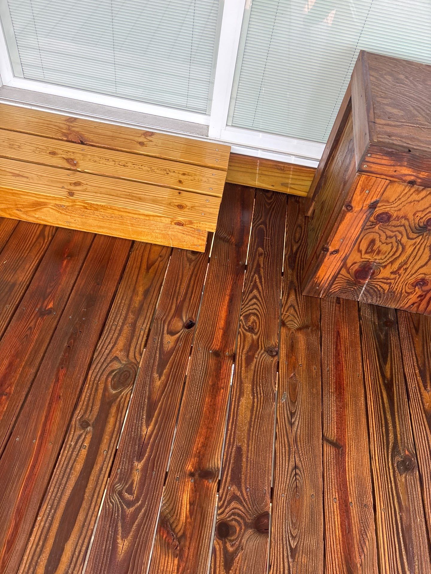 Deck using Wood Sealant by DuraSeal