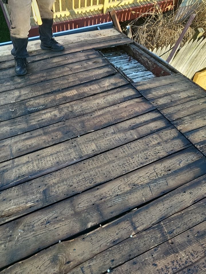 ATLAS PINNACLE COLOR: WEATHERED WOOD DRIP EDGE: MUSKET BROWN by Eagle Eye Roofing