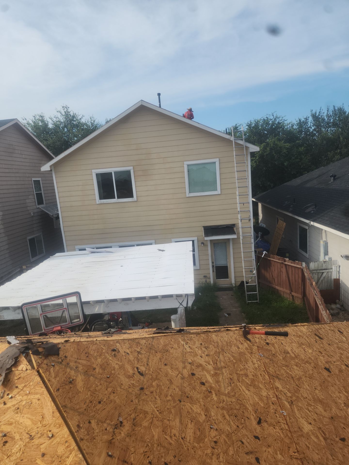 Residential Roofing Installation using Owen's Corning Duration (Lifetime) Shingles by Roof Repair Company