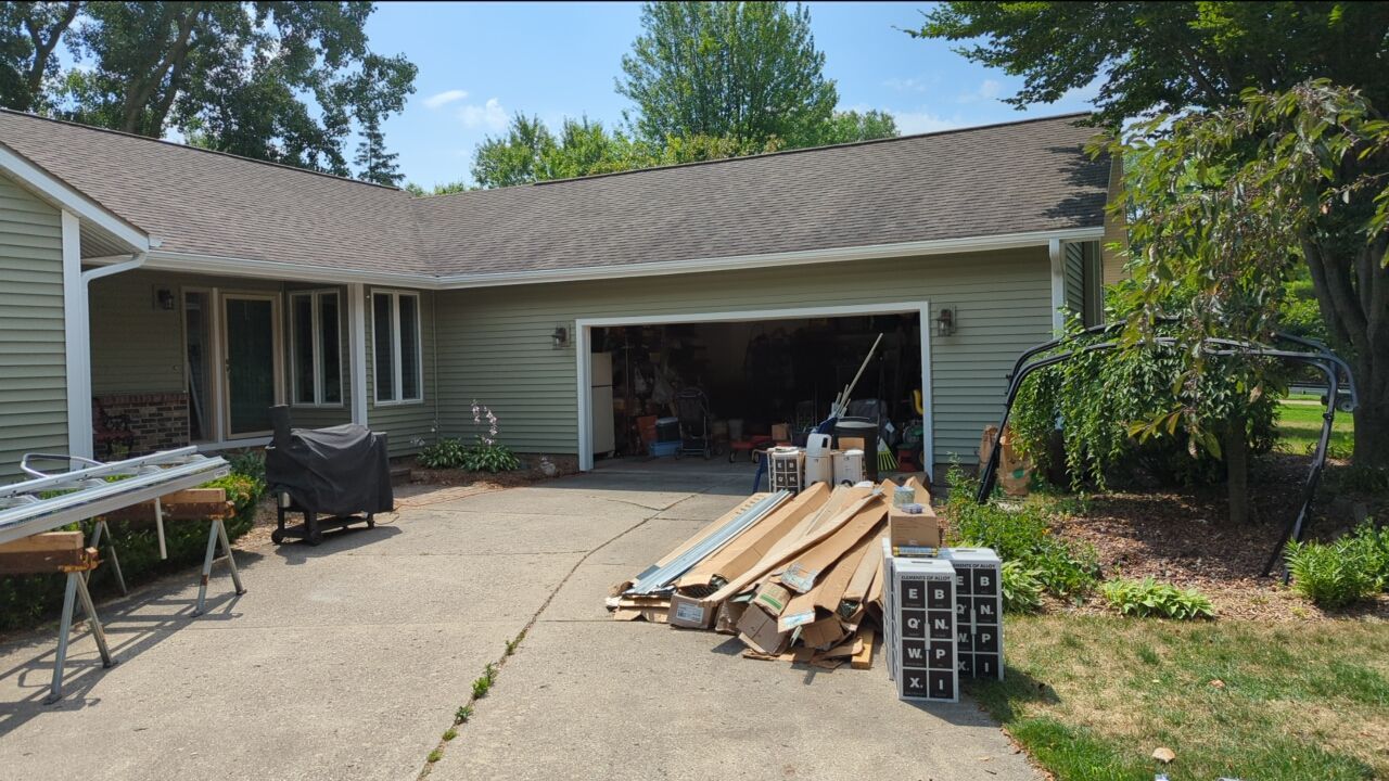 Siding On The Lake in Laingsburg by Acme Exteriors