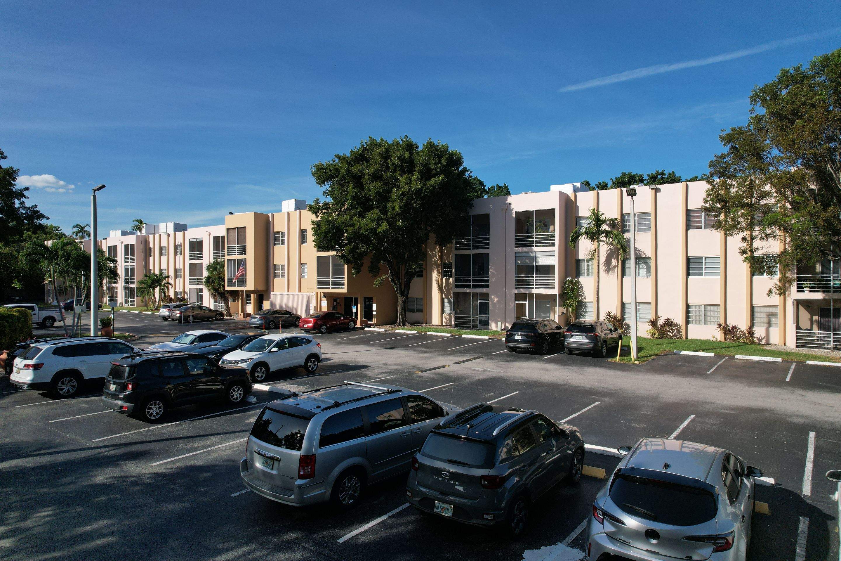 PALMETTO FAIRWAY CONDO by Souffront Construction & Engineering