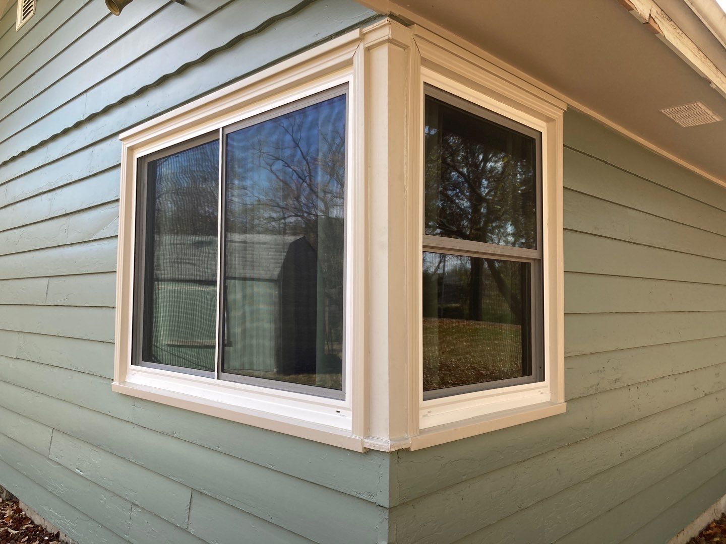 Window Installation using Heartland Elite by EEC  Windows, Siding & Roofing 
