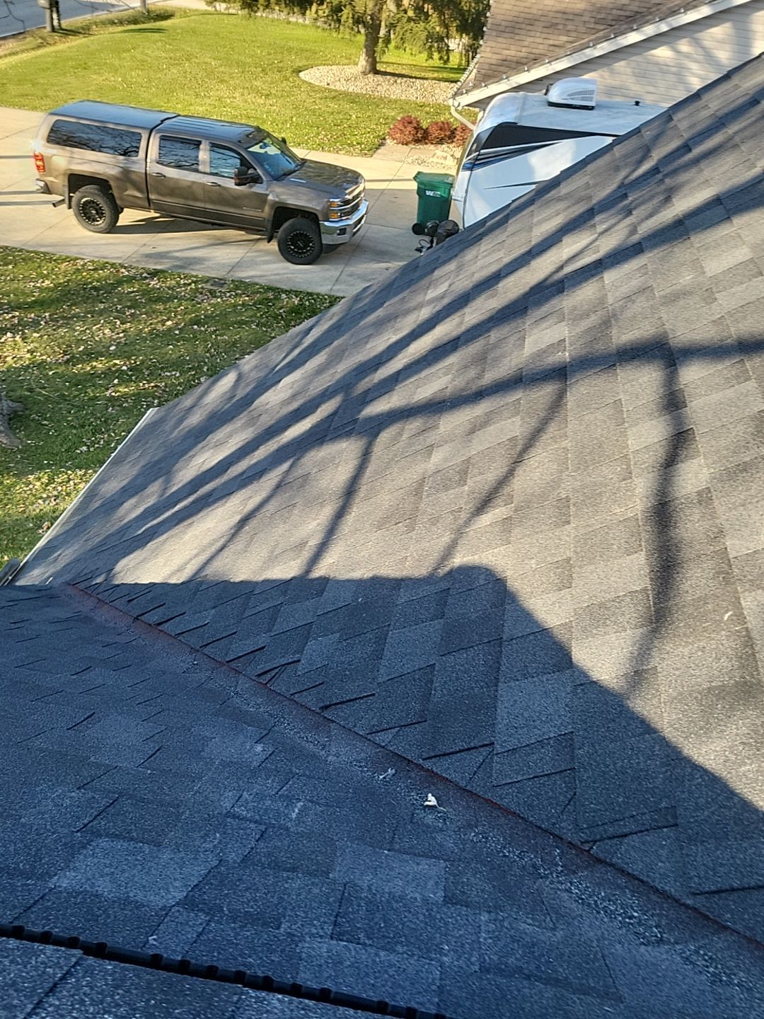 ATLAS PINNACLE COLOR: BLACK SHADOW DRIP EDGE: WHITE by Eagle Eye Roofing