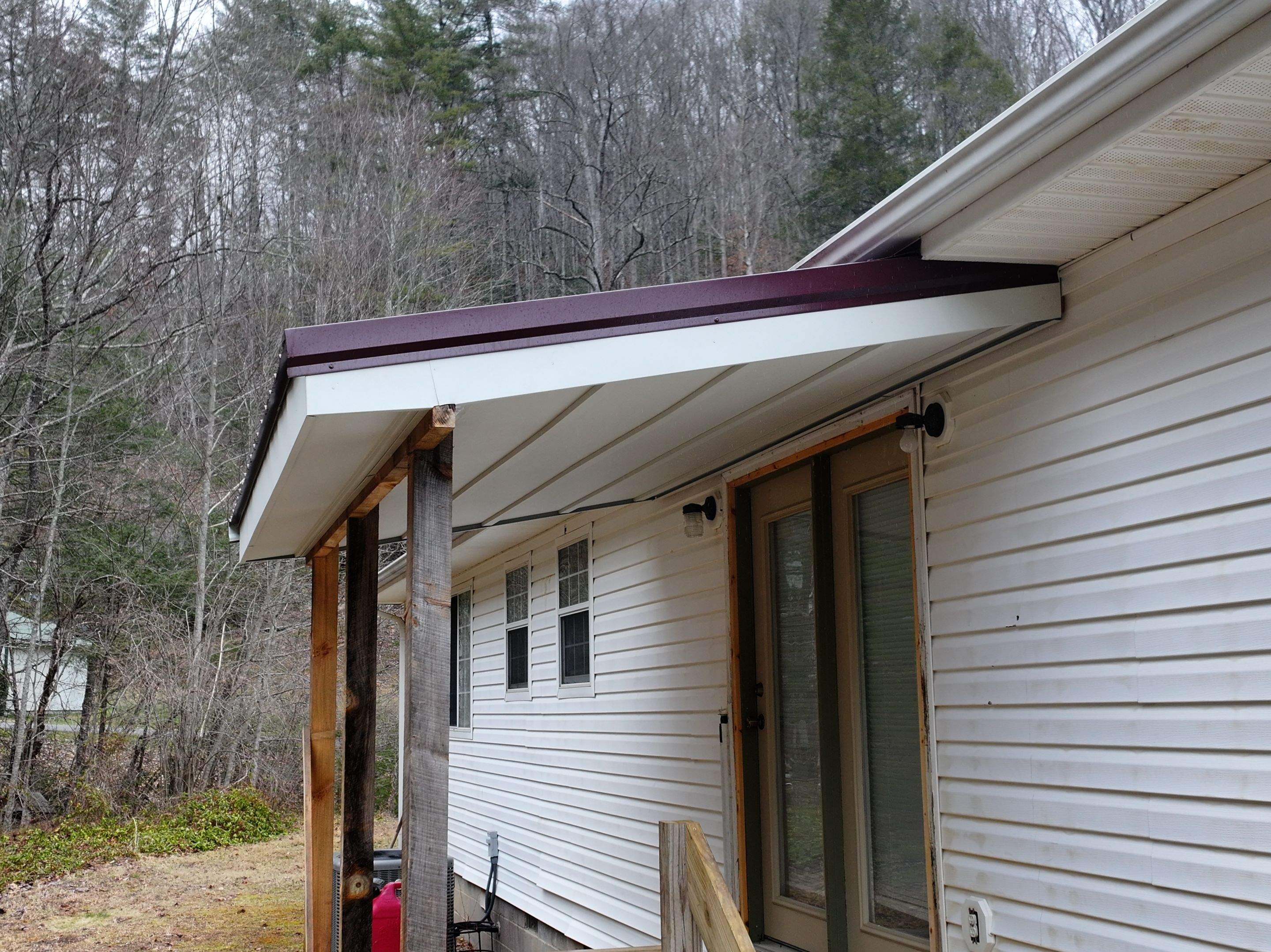 Evans Residence by Omnia Roofing