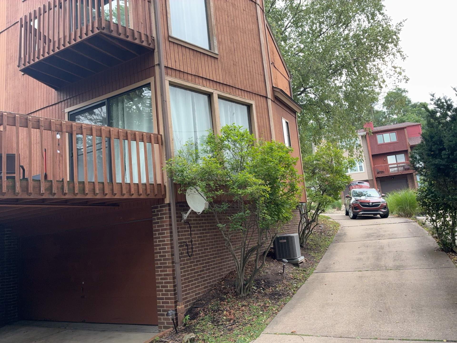Mastic Quest Full Russet Red Home in Pittsburgh by Ideal Siding Pittsburgh