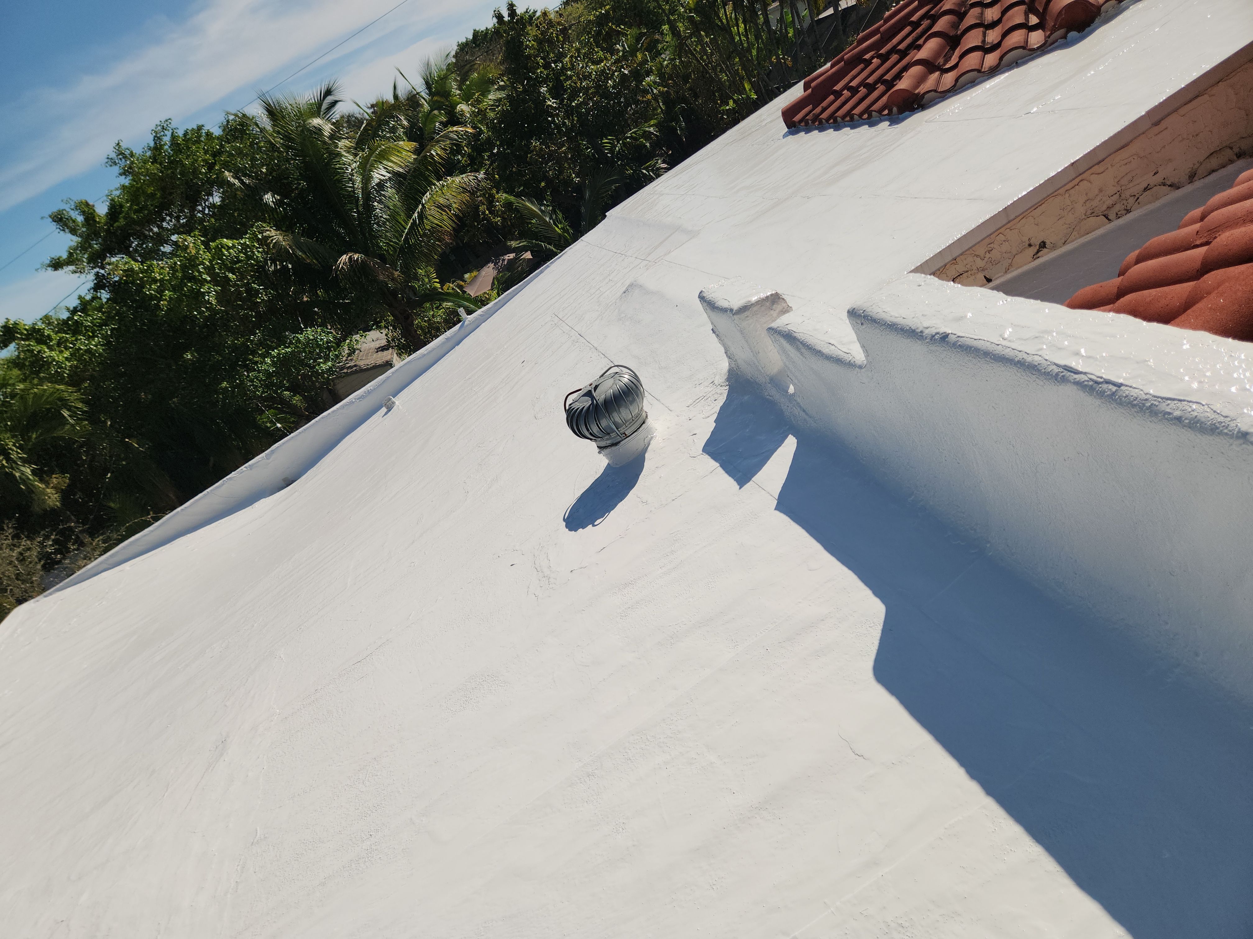 Expert Silicone Roof Coating in Hollywood – Aastro Roofing Delivers Long-Lasting Protection by Aastro Roofing