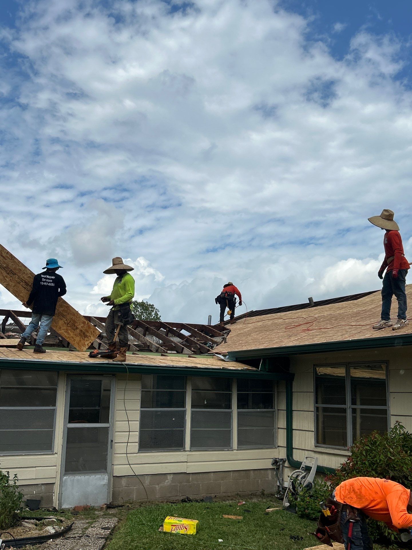 Residential Roofing Installation using Owen's Corning Duration (Lifetime) Shingles by Roof Repair Company