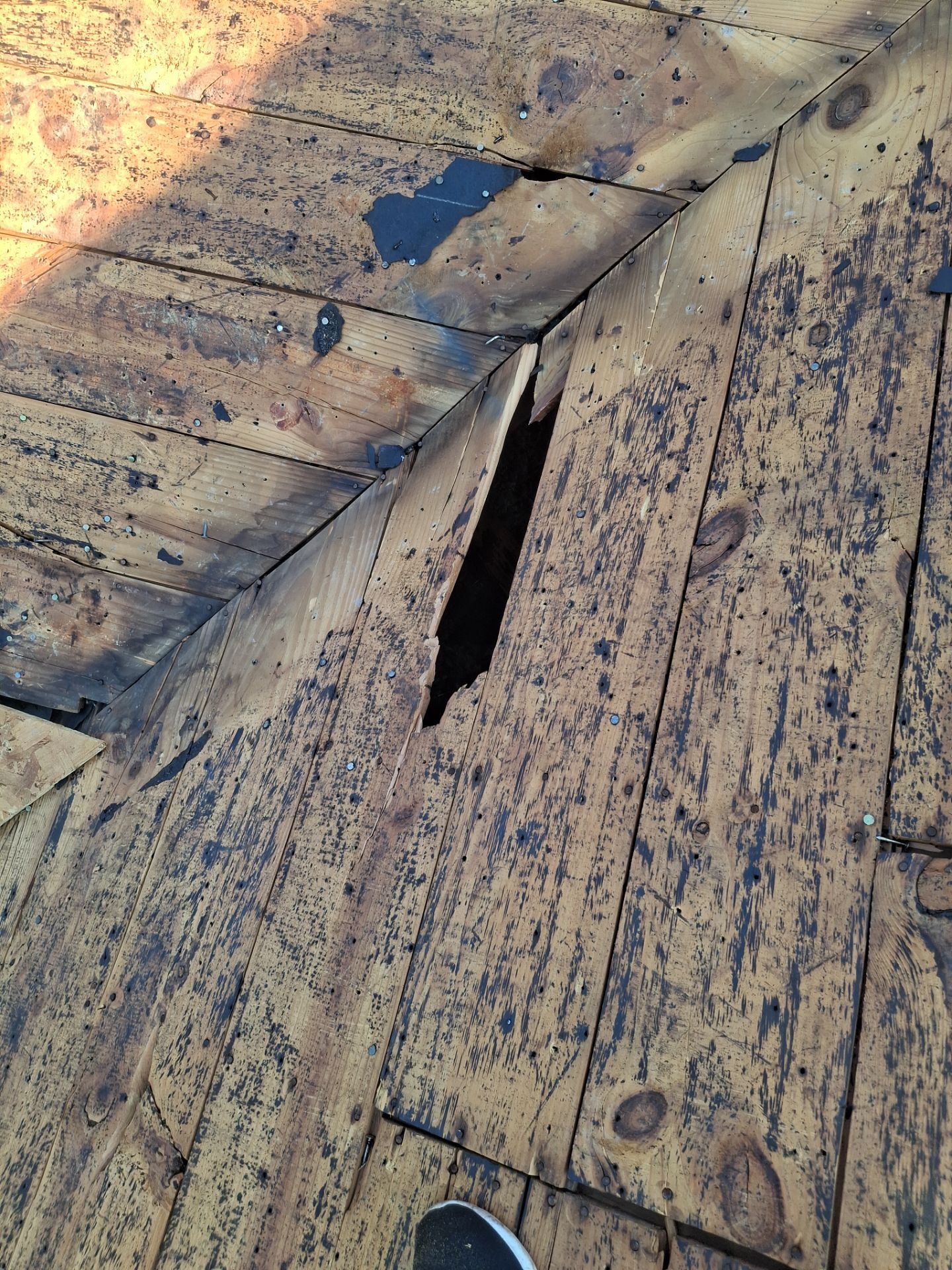 Residential Roofing Installation using GAF Timberline HDZ Weatherer Wood by Rainstoppers Roofing