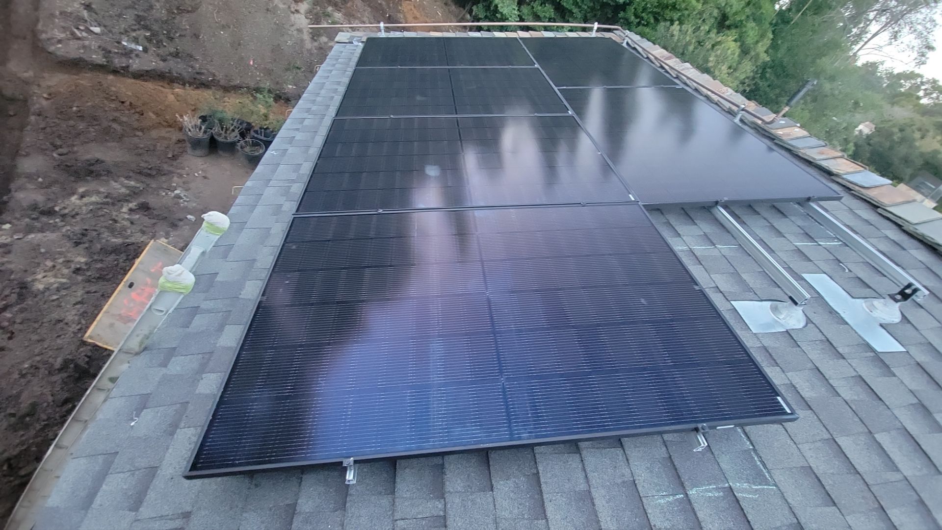 High-Efficiency Solar Panel Installation for New Construction in Los Angeles by AWS Solar