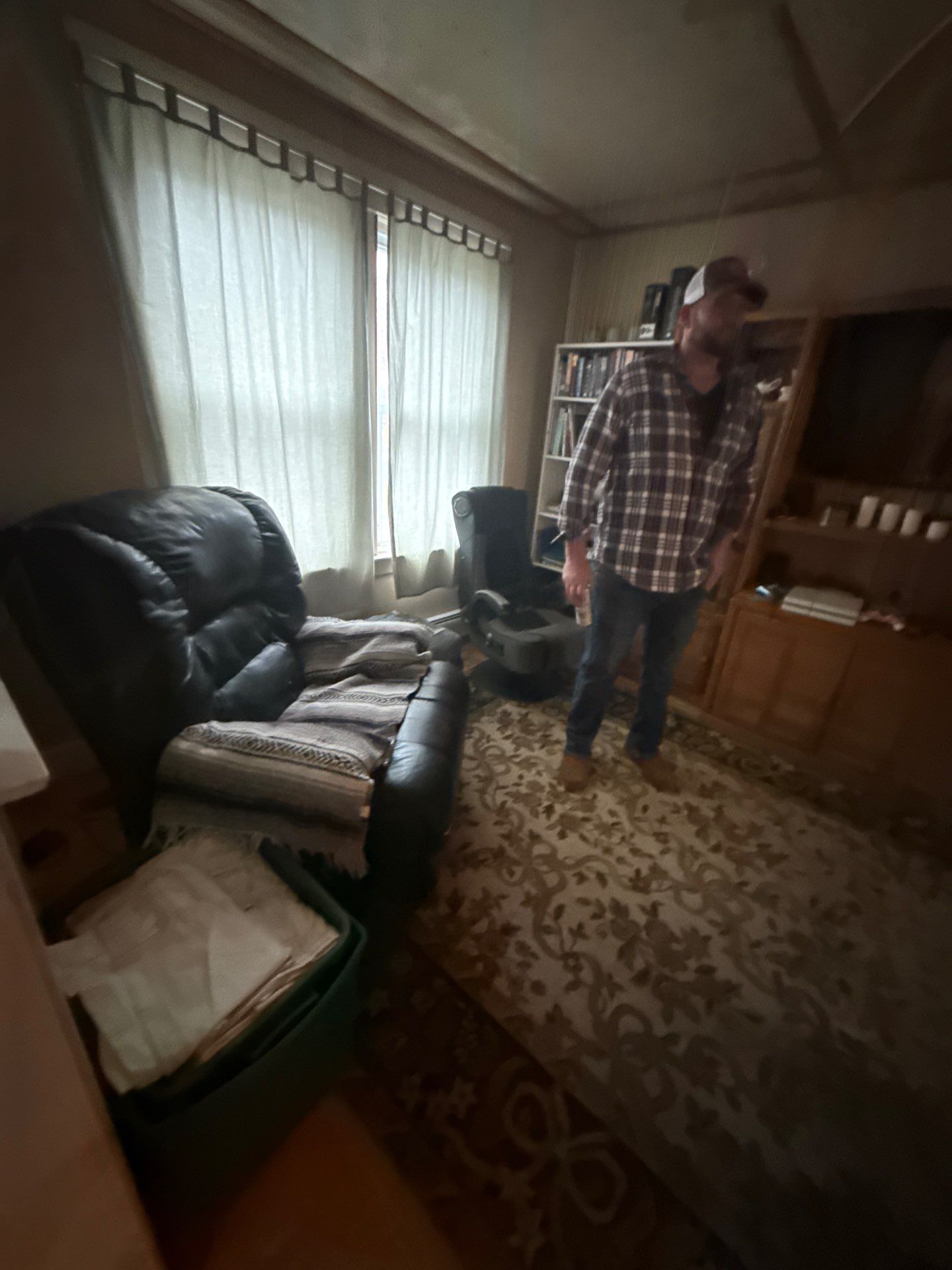 Walkthrough for a Full Home Renovation in Windsor Locks: Kitchen, Basement, and Systems Updates by Diamond Image LLC