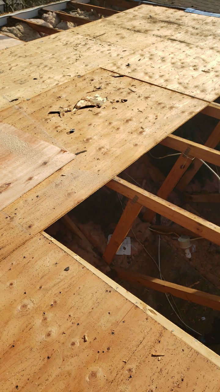 Springfield: CertainTeed Landmark Pro Designer Shingles in Max Def Pewterwood by RM Banning, Inc.