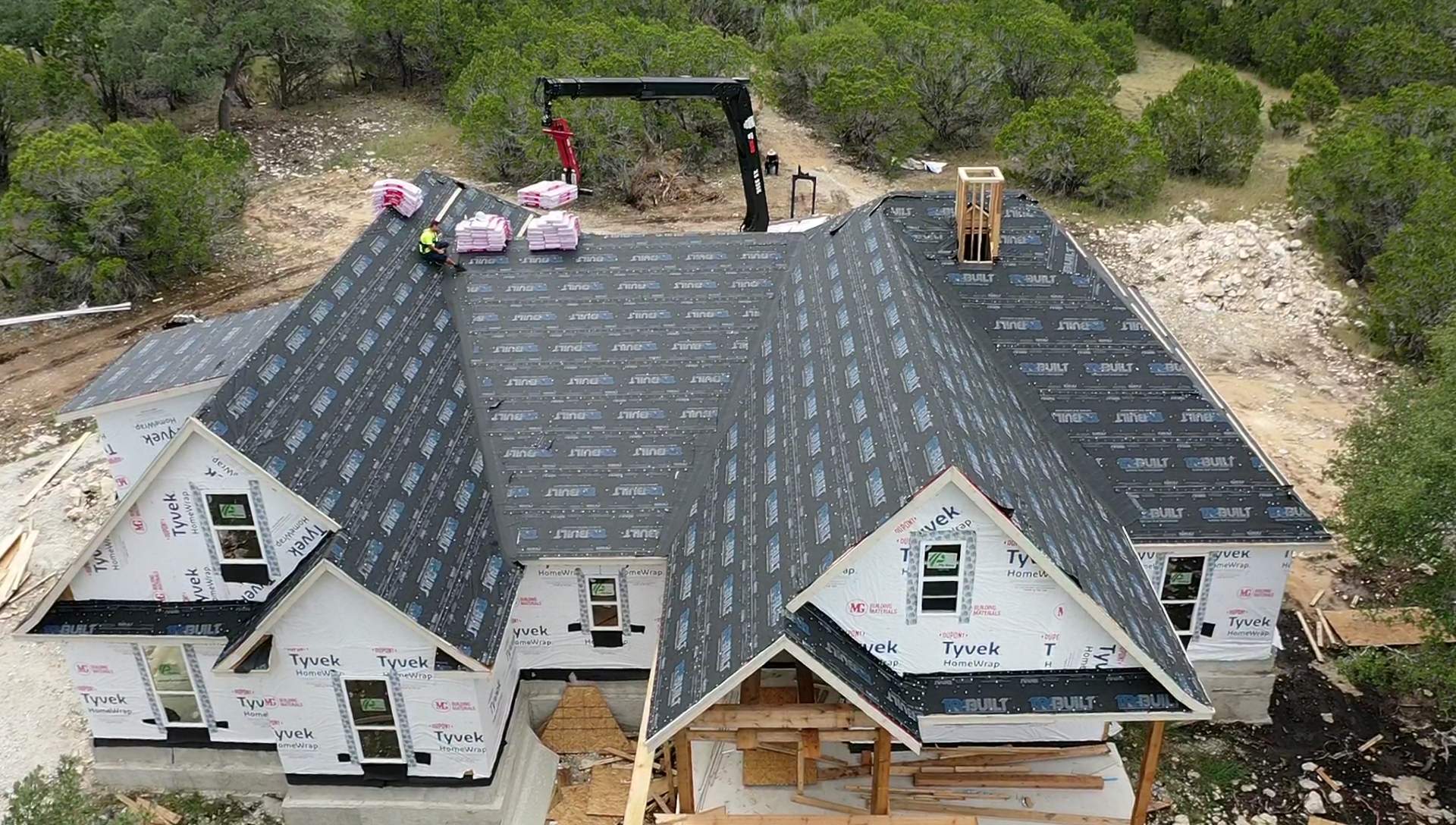 New Home Construction using Owens Corning 30 year Architectural Shingles by Premier Roofing and Contracting